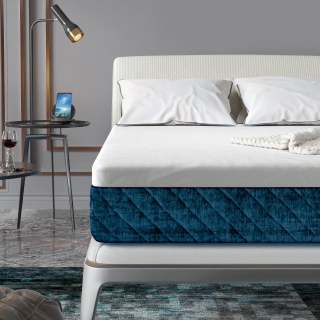 10 Inch Mattress with Jacquard Fabric Cover in a Box-Queen Size-Mattresses-DECOROLALA
