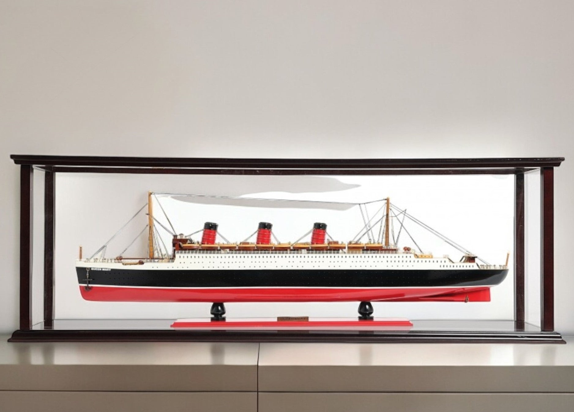 16" Black and Red Solid Wood Hand Painted RMS Queen Mary Medium Display Case Model Boat-Sculptures-DECOROLALA