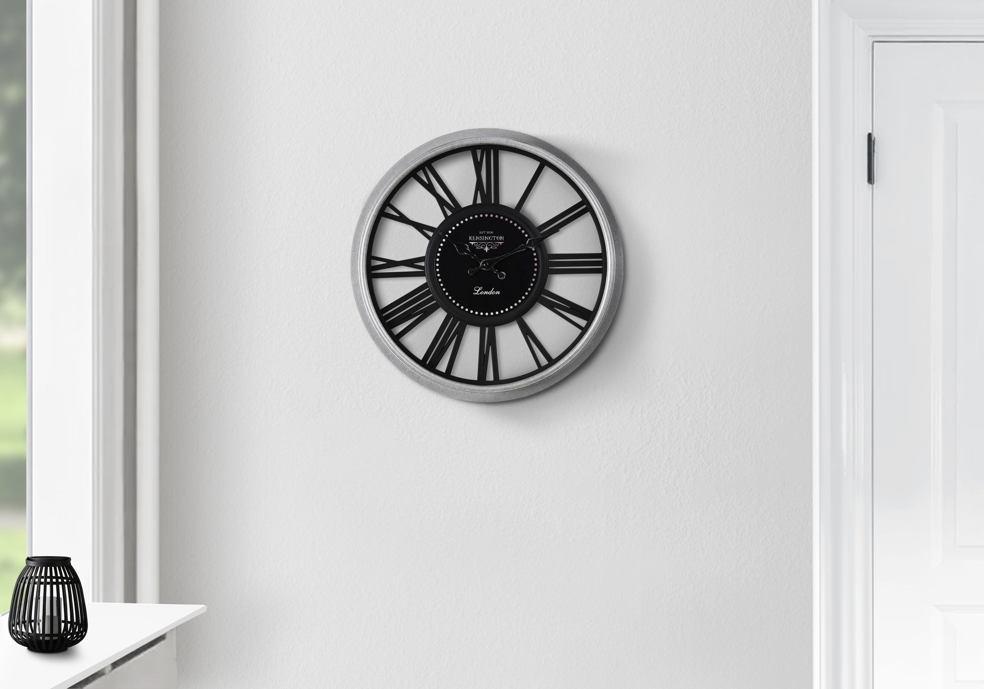 16" Black and Silver Round Wall Clock-Clocks-DECOROLALA