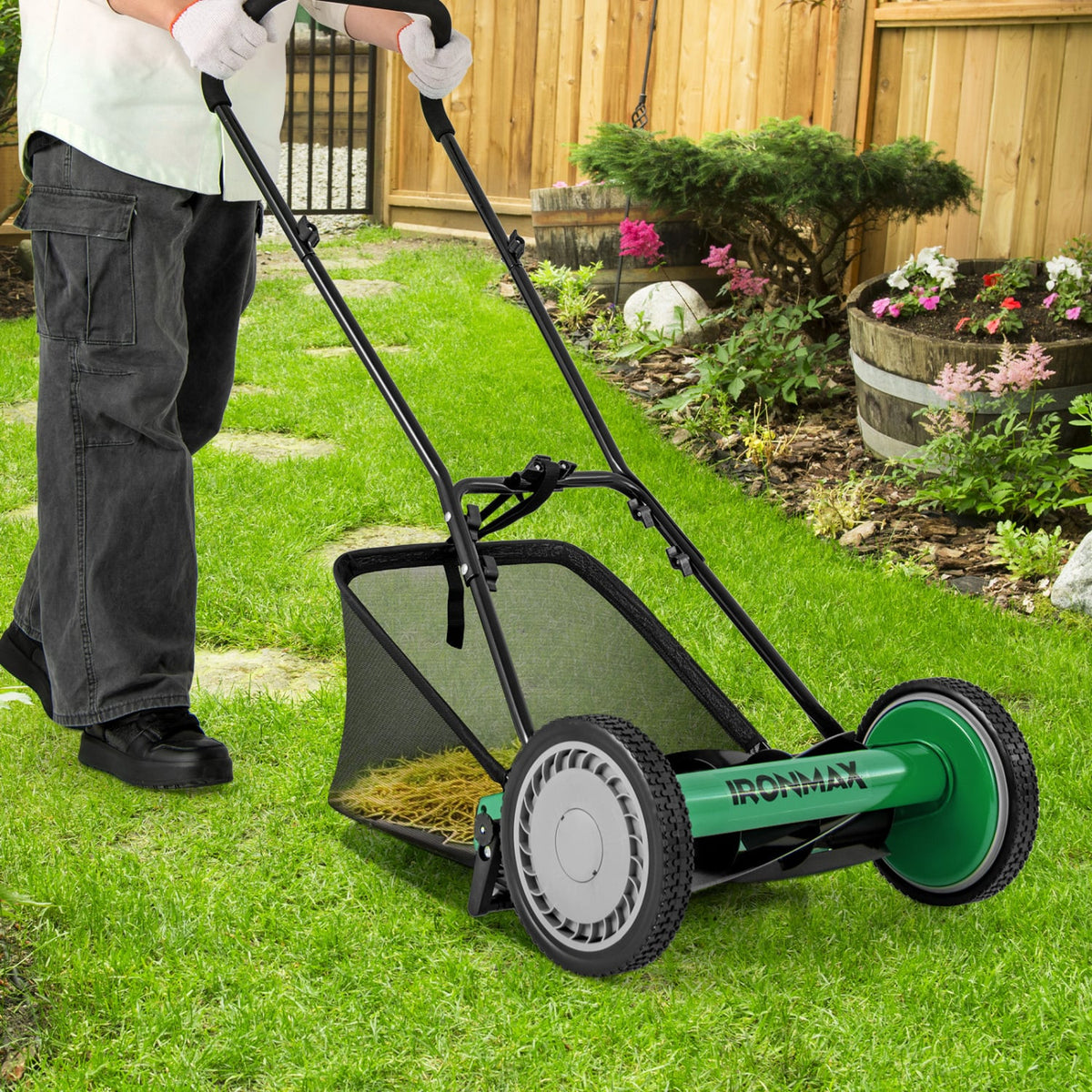 16 Inch Push Lawn Mower with 5 Steel Blades and Grass Catcher Bag-Green-Lawn Care Tools-DECOROLALA