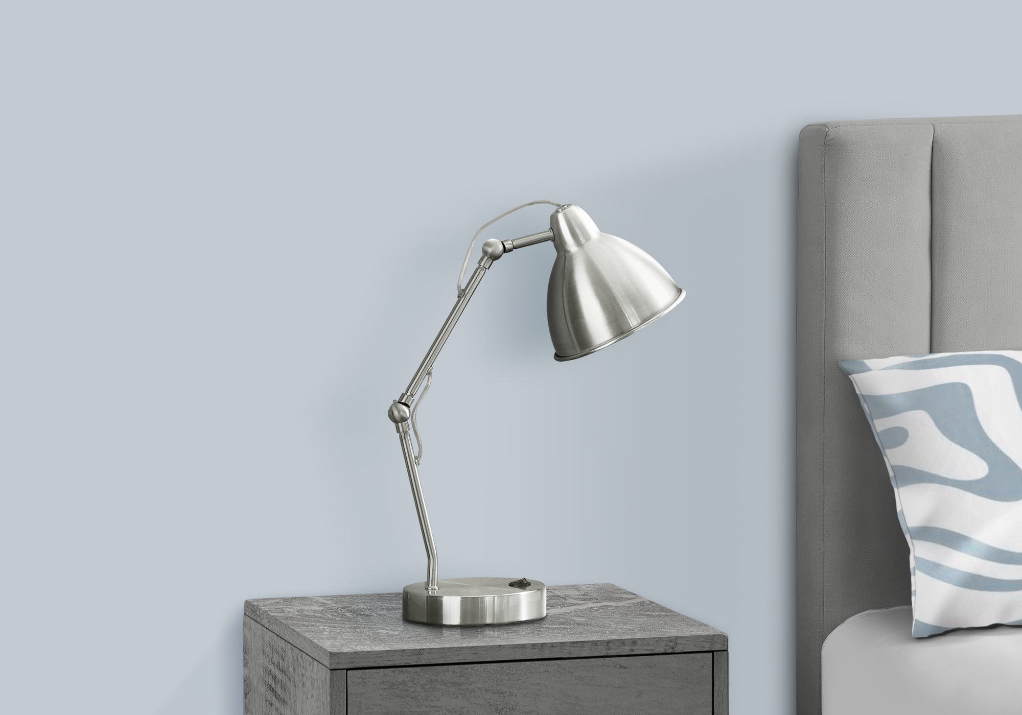 17"H Industrial Task Lamp with USB Port, Nickel Metal-Lighting-DECOROLALA