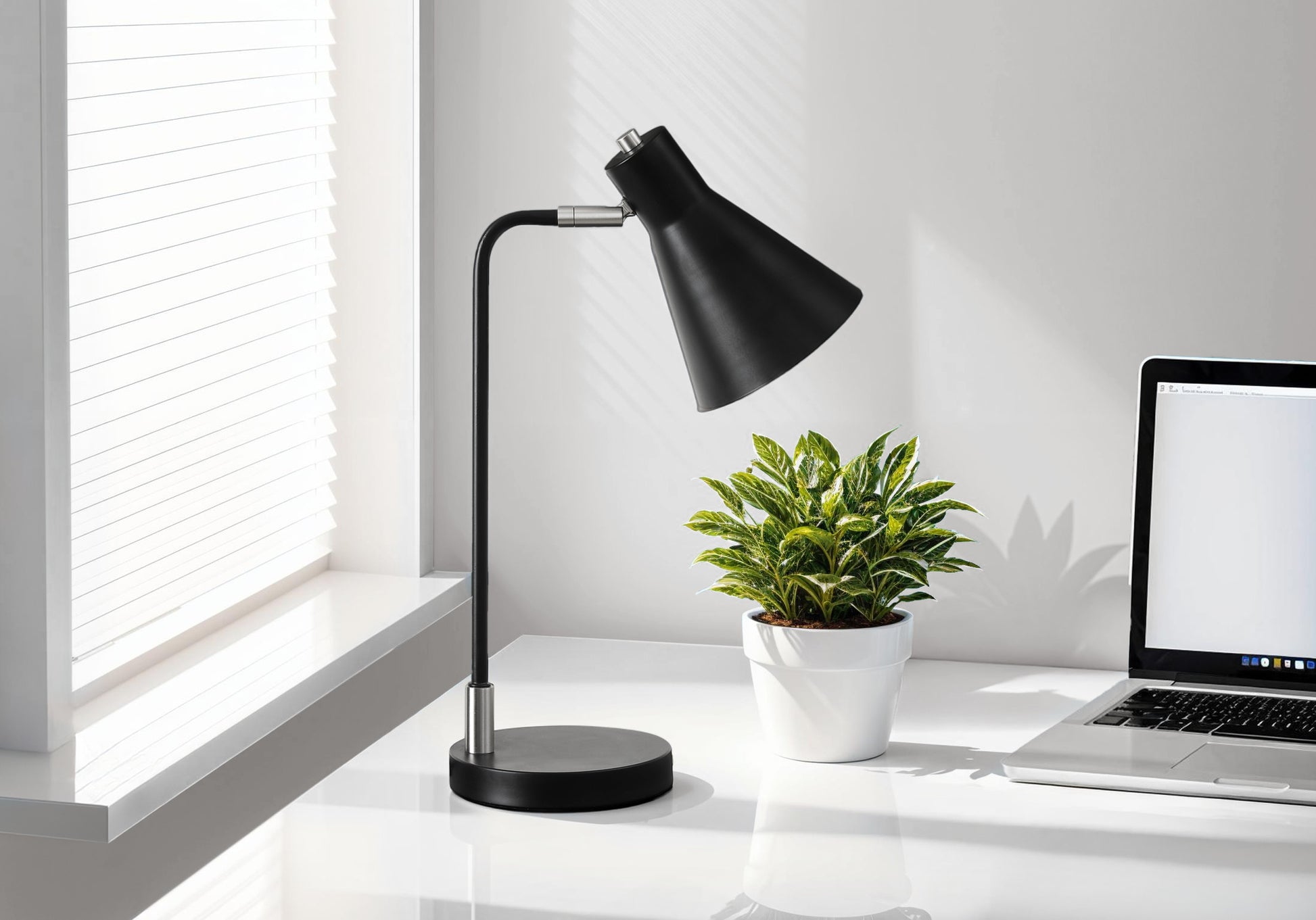 17"H Table Lamp Black Metal with Silver Accents-Lighting-DECOROLALA