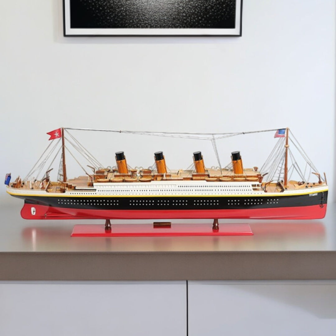 19" Black and Red Hand Painted Sculpture-Sculptures-DECOROLALA