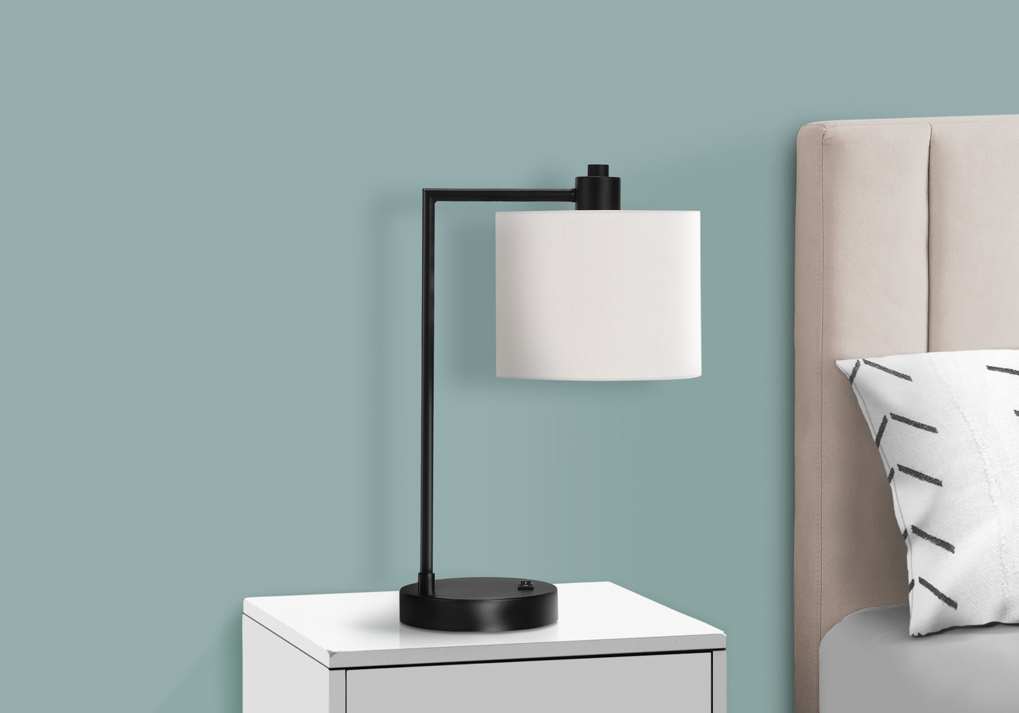 19"H Table Lamp with USB Port, Black Metal/Ivory Shade-Lighting-DECOROLALA