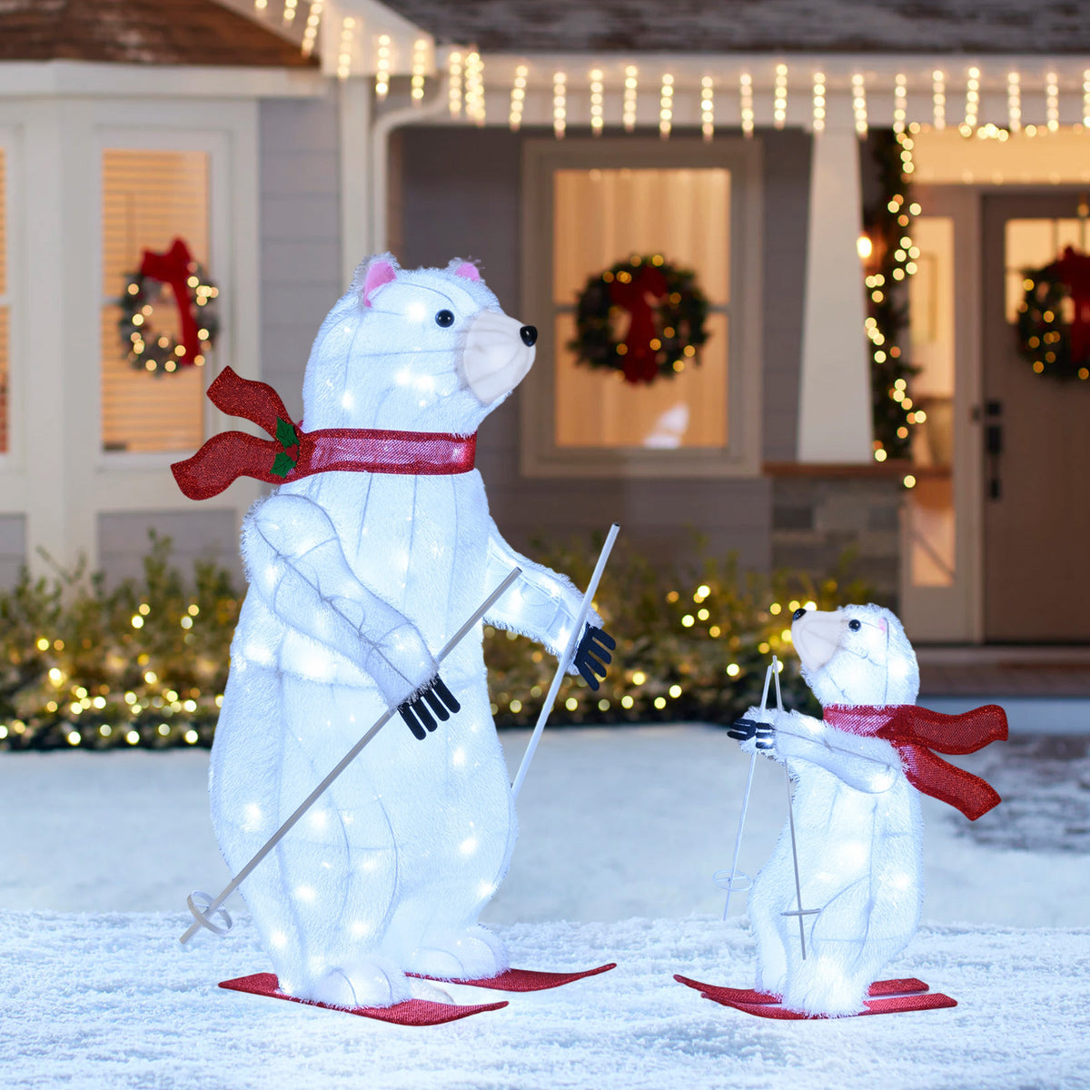 2 PCS Animated Skiing Polar Bears Pre-lit Christmas Bear Decoration with Skiing Motion-Christmas Decorations & Accessories-DECOROLALA