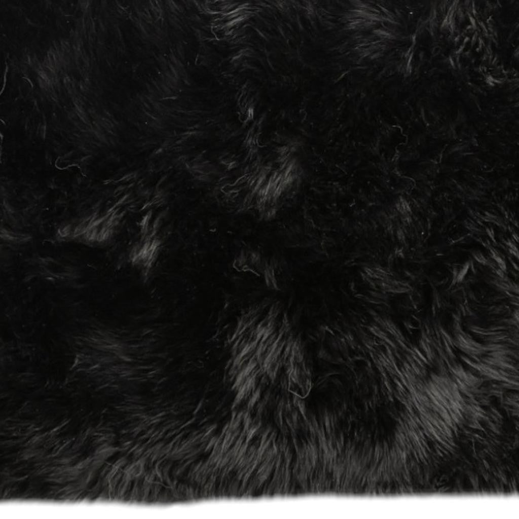 2' X 5' Black Natural Rectangular Sheepskin Area Rug-Area Rugs-DECOROLALA