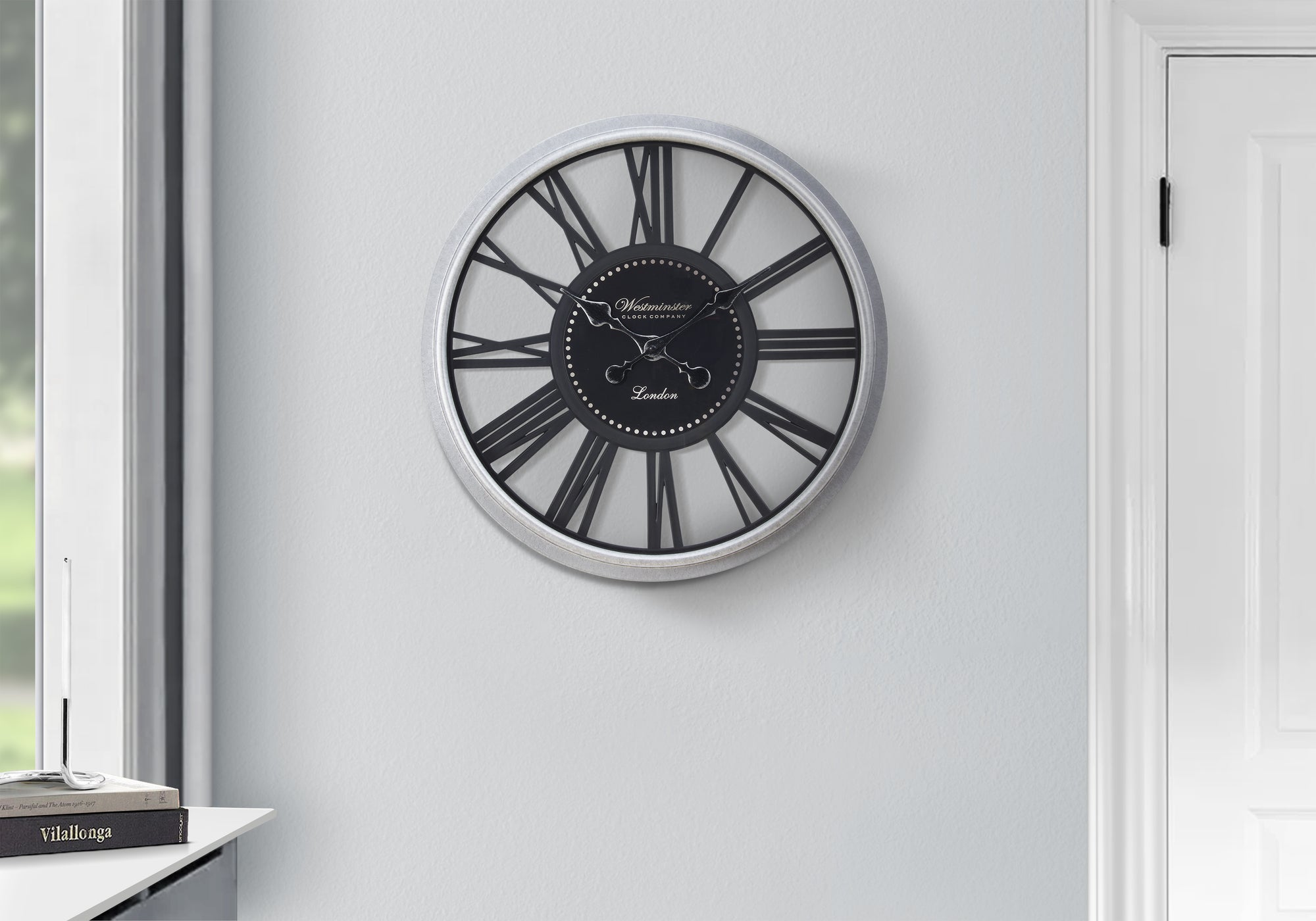 20" Black Silver Round Wall Clock-Clocks-DECOROLALA