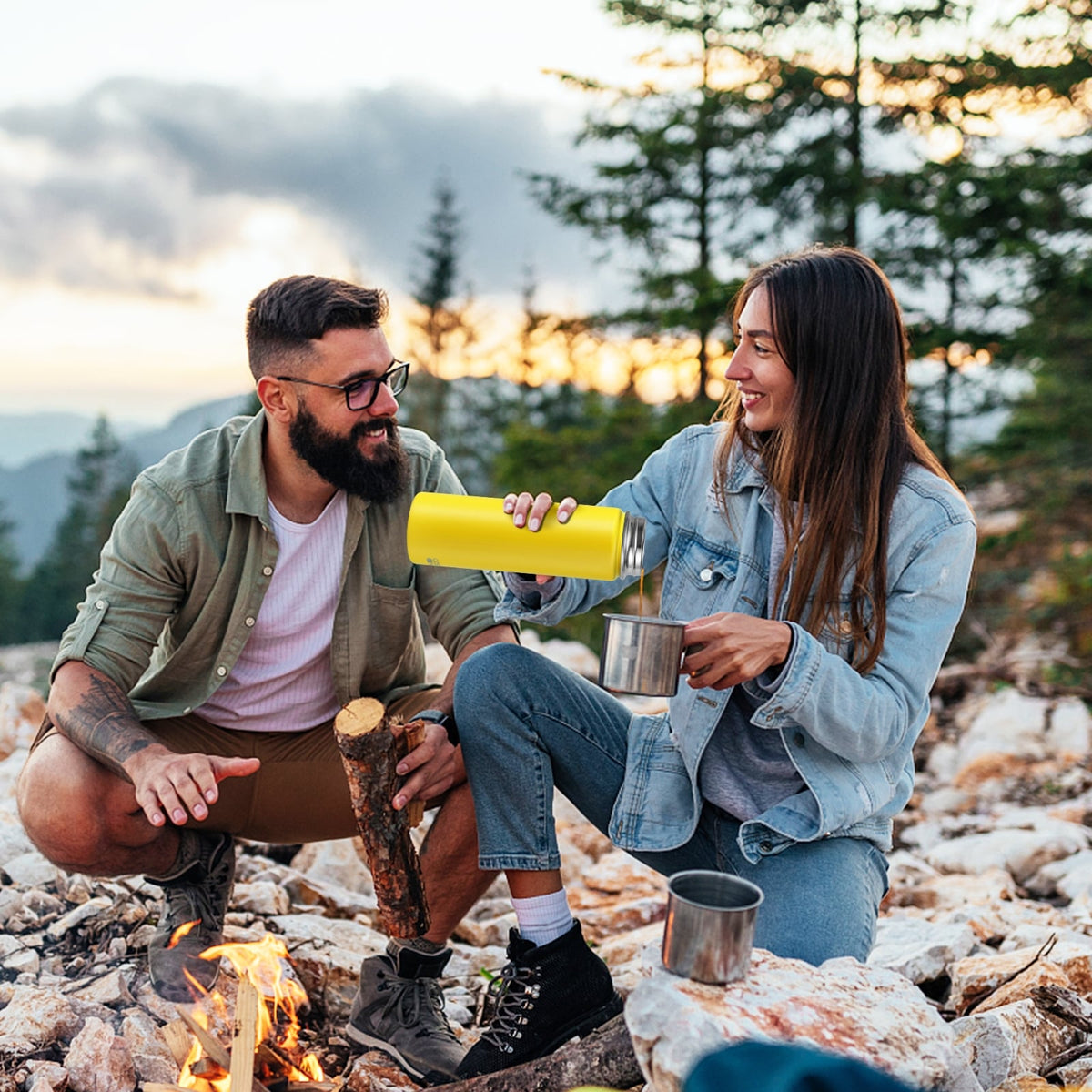 22 Oz Double-walled Insulated Stainless Steel Water Bottle with 2 Lids and Straw-Yellow-Kitchen Utensils-DECOROLALA