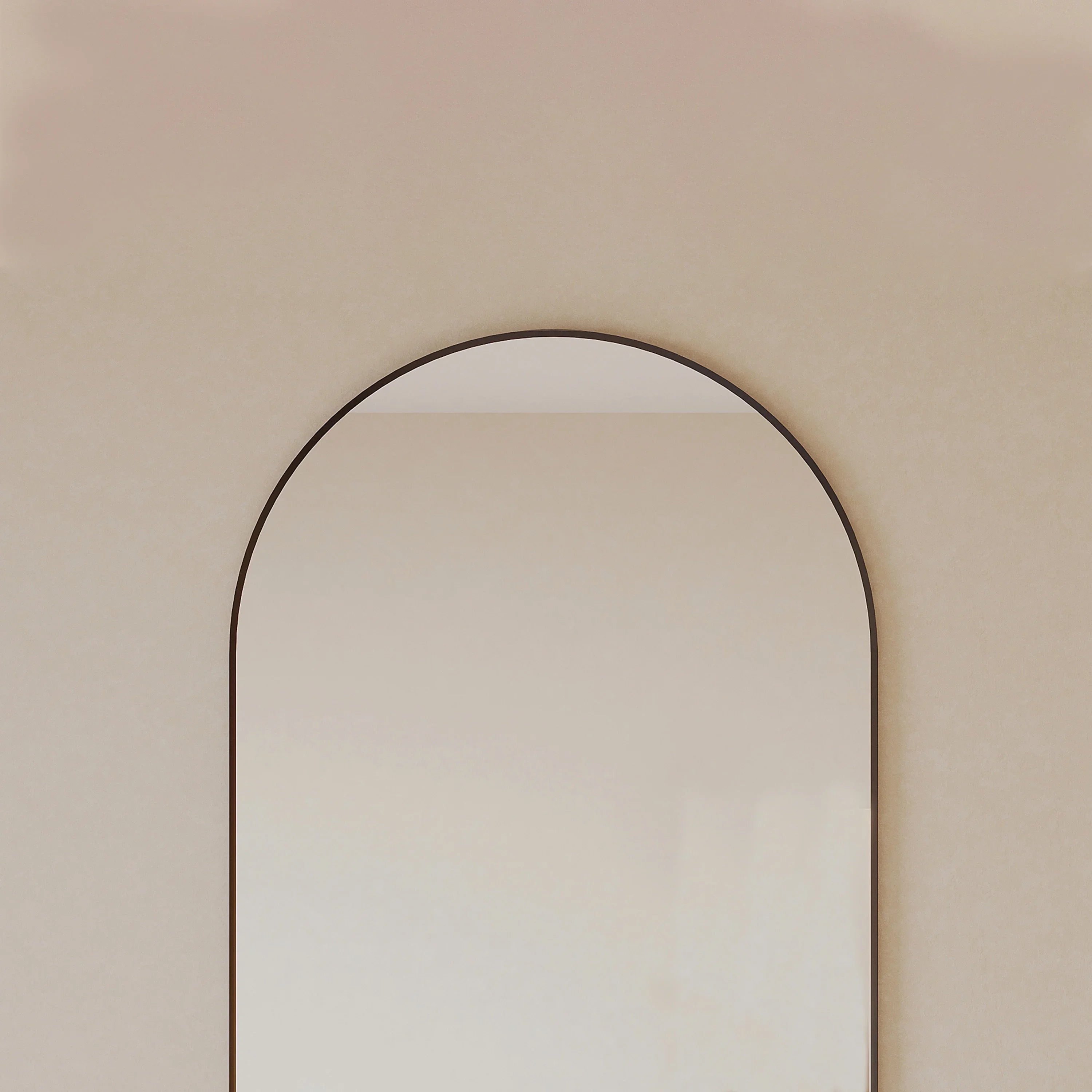 24" Arched Aluminum Frame Mirror in Matte Black-Migration_Mirrors-DECOROLALA