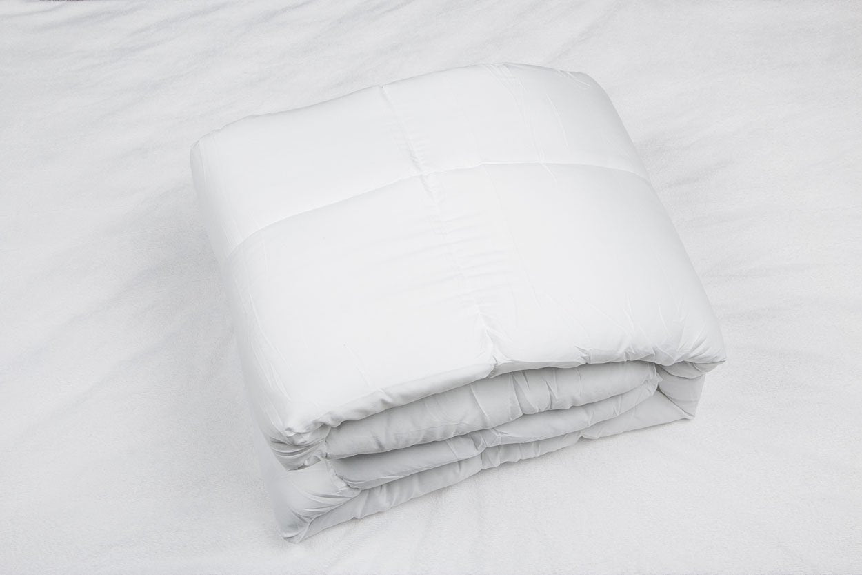 White Twin Microfiber Thread Count Down Alternative Duvet Insert-Down Comforters and Duvets-DECOROLALA
