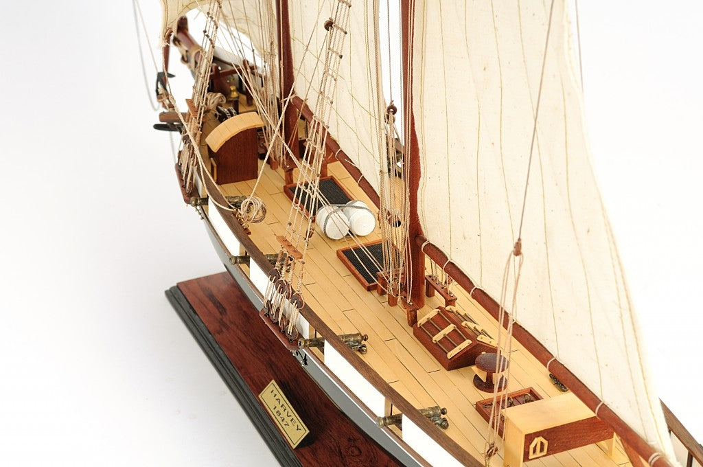 26" Black and White Solid Wood Hand Painted p-Oxybis(benzenesulfonyl hydrazide) Model Boat-Sculptures-DECOROLALA