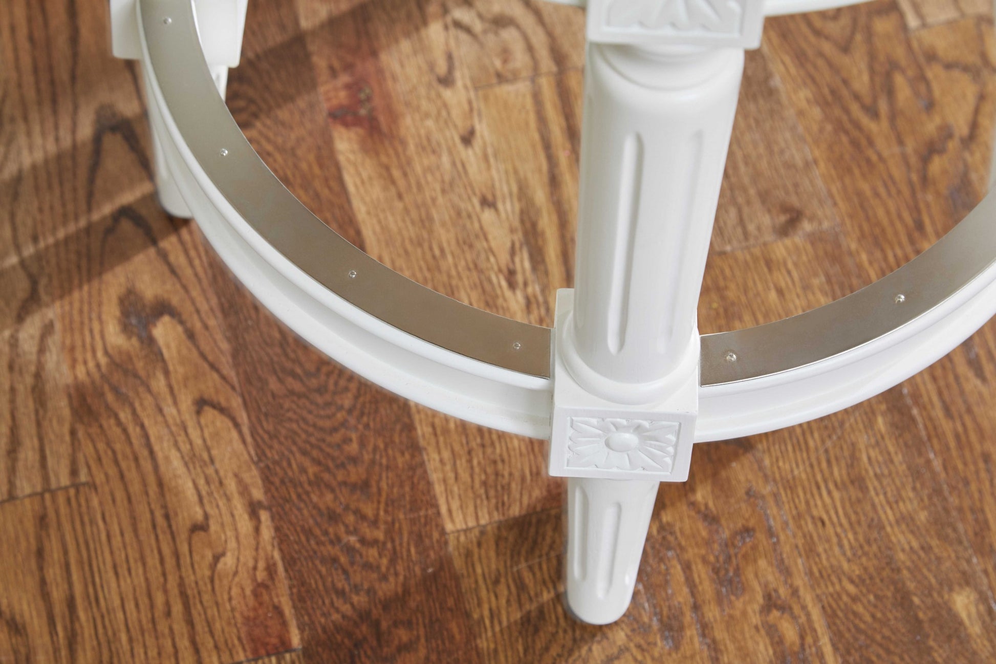 26" White Solid Wood and Fabric Backless Counter Height Swivel Bar Chair-Bar Chairs-DECOROLALA