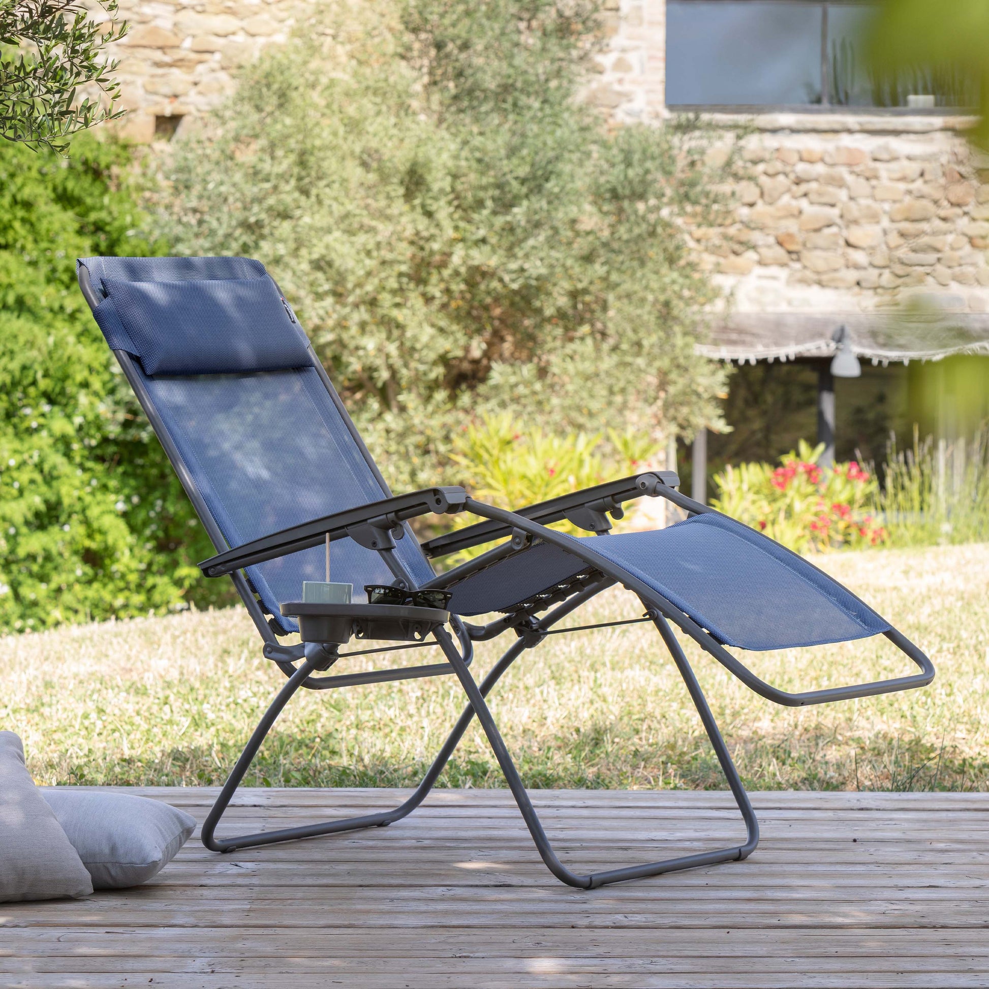 27" Blue Metal Outdoor Zero Gravity Chair with Blue Cushion-Outdoor Chairs-DECOROLALA