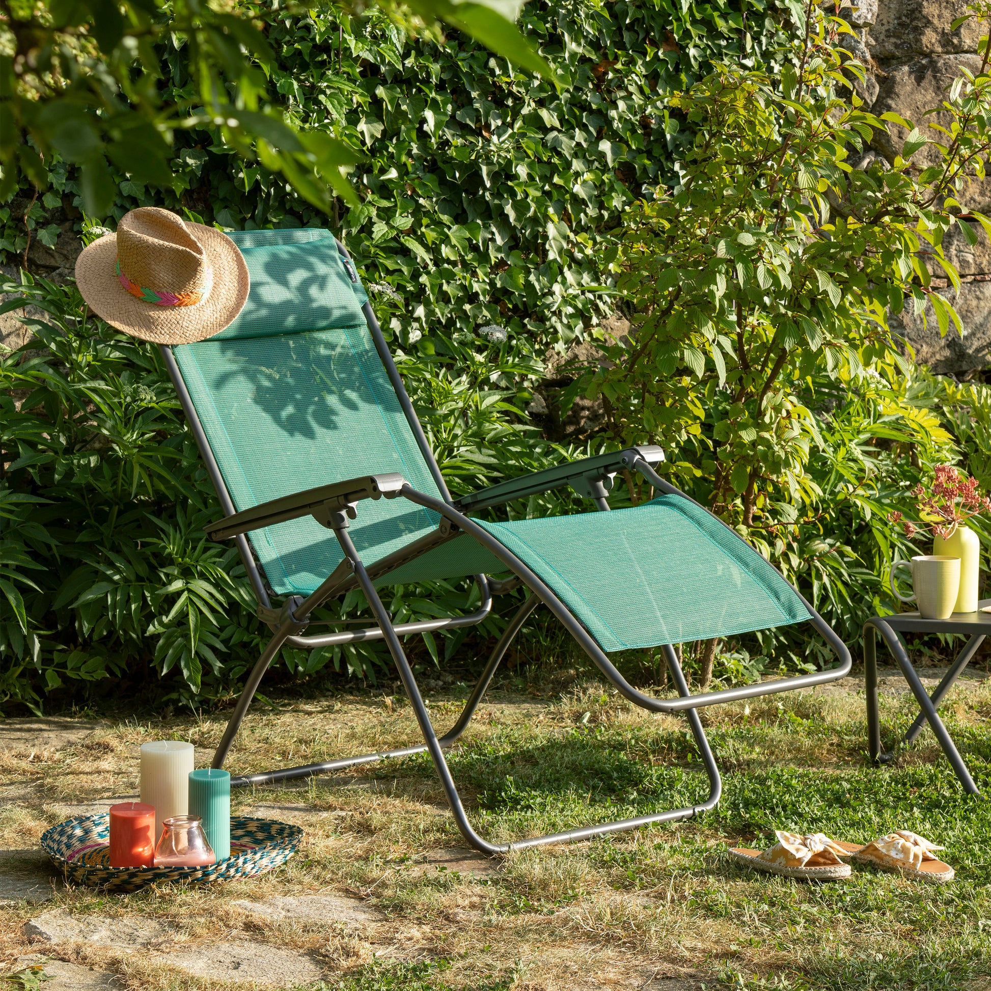 27" Blue Metal Outdoor Zero Gravity Chair with Blue Cushion-Outdoor Chairs-DECOROLALA