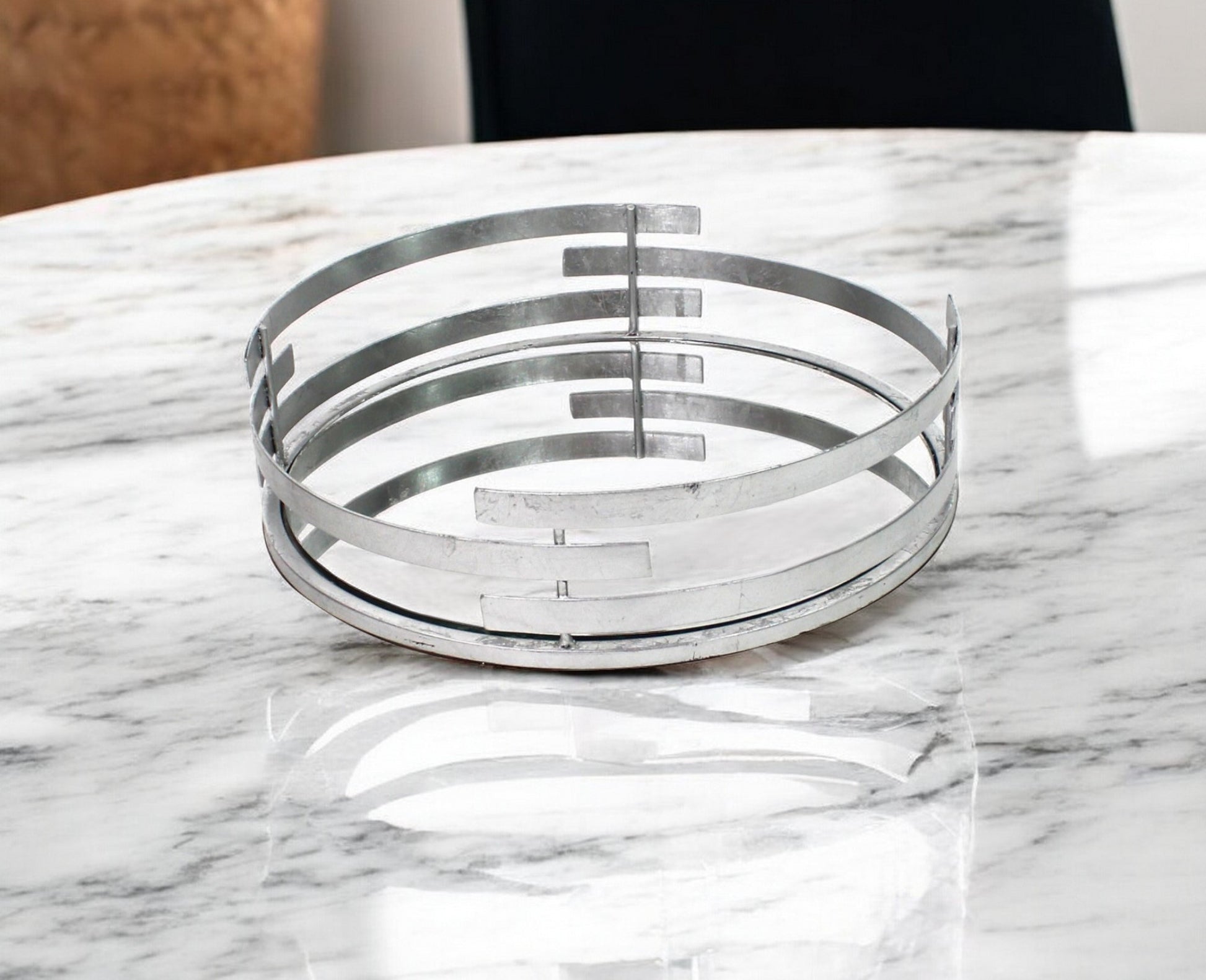 14" Silver Round Metal Geometric Vanity Tray-1