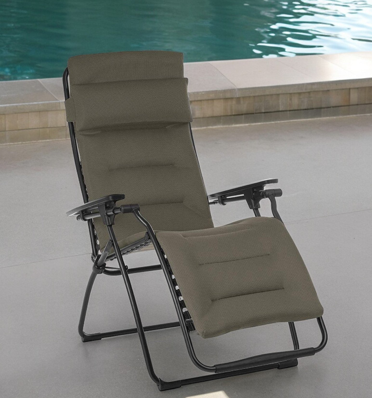 30" Gray Steel Outdoor Zero Gravity Chair with Gray Cushion-Outdoor Chairs-DECOROLALA