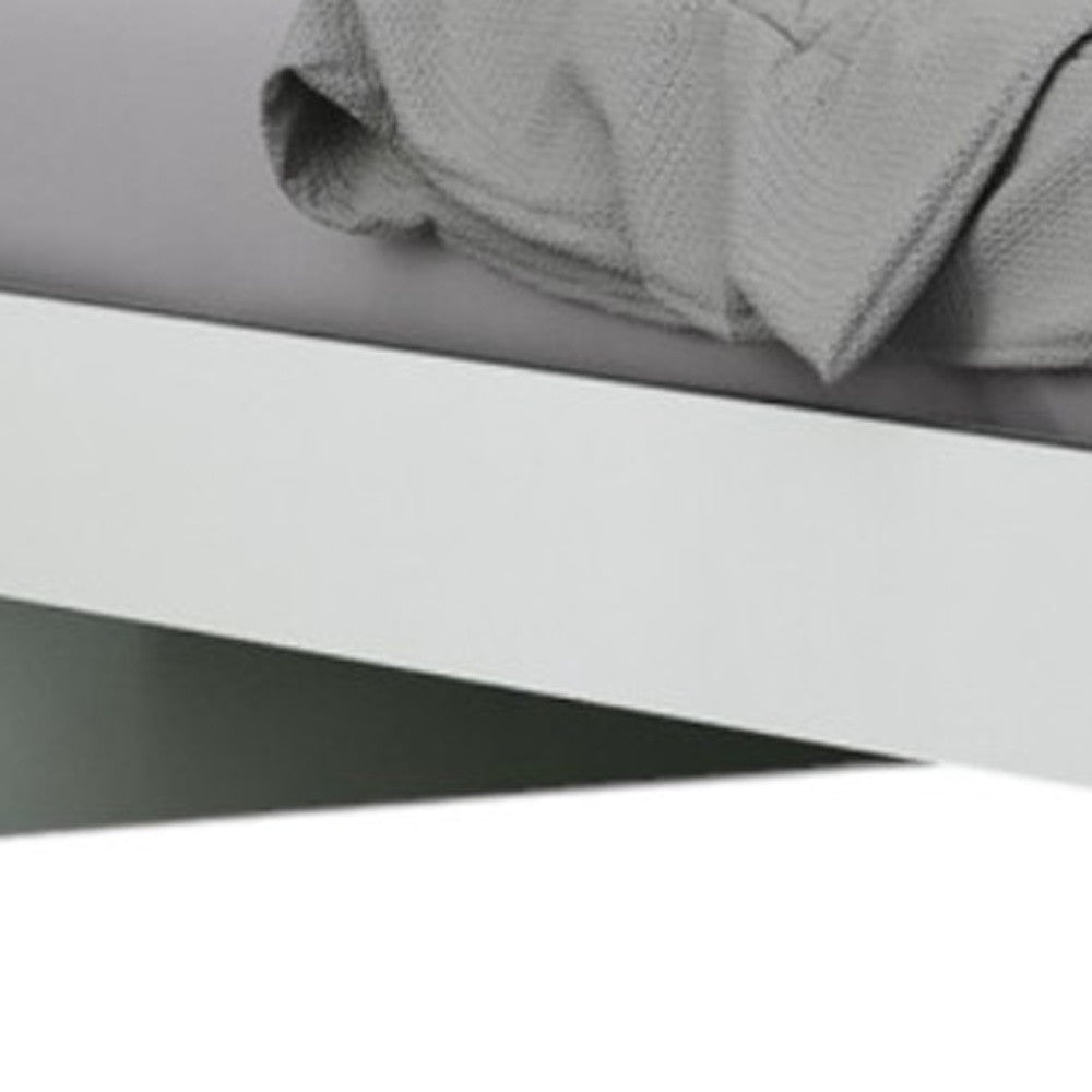 Four Piece White Solid Wood Bedroom Set With Mirror-Bedroom Furniture Sets-DECOROLALA