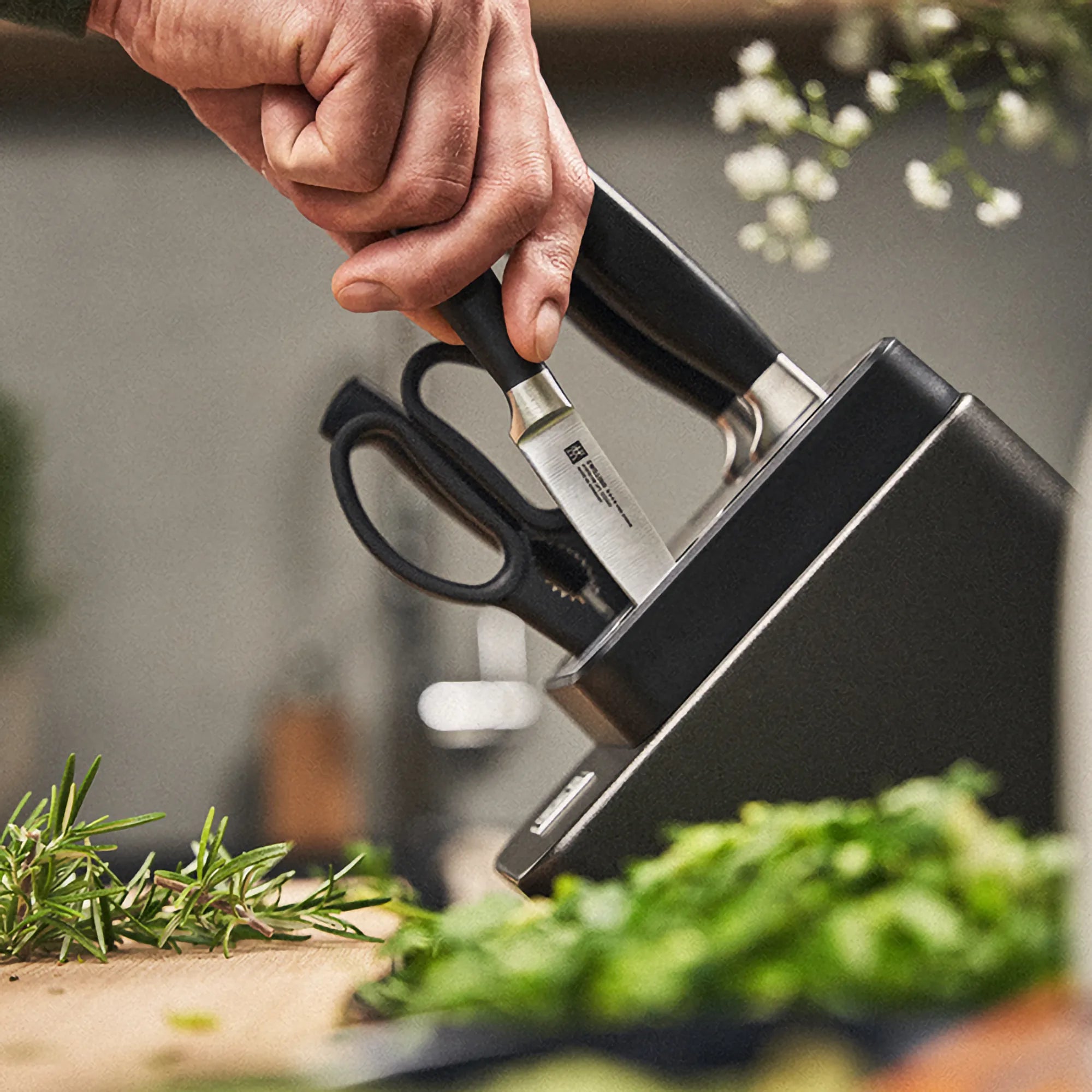 ZWILLING 7-Piece Knife Block Set with Sharpening Function – Stylish Anthracite Design, Made in Germany-1