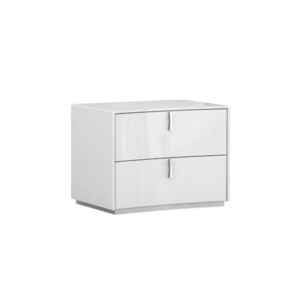Four Piece White Solid and Manufactured Wood Bedroom Set With Mirror-Bedroom Furniture Sets-DECOROLALA