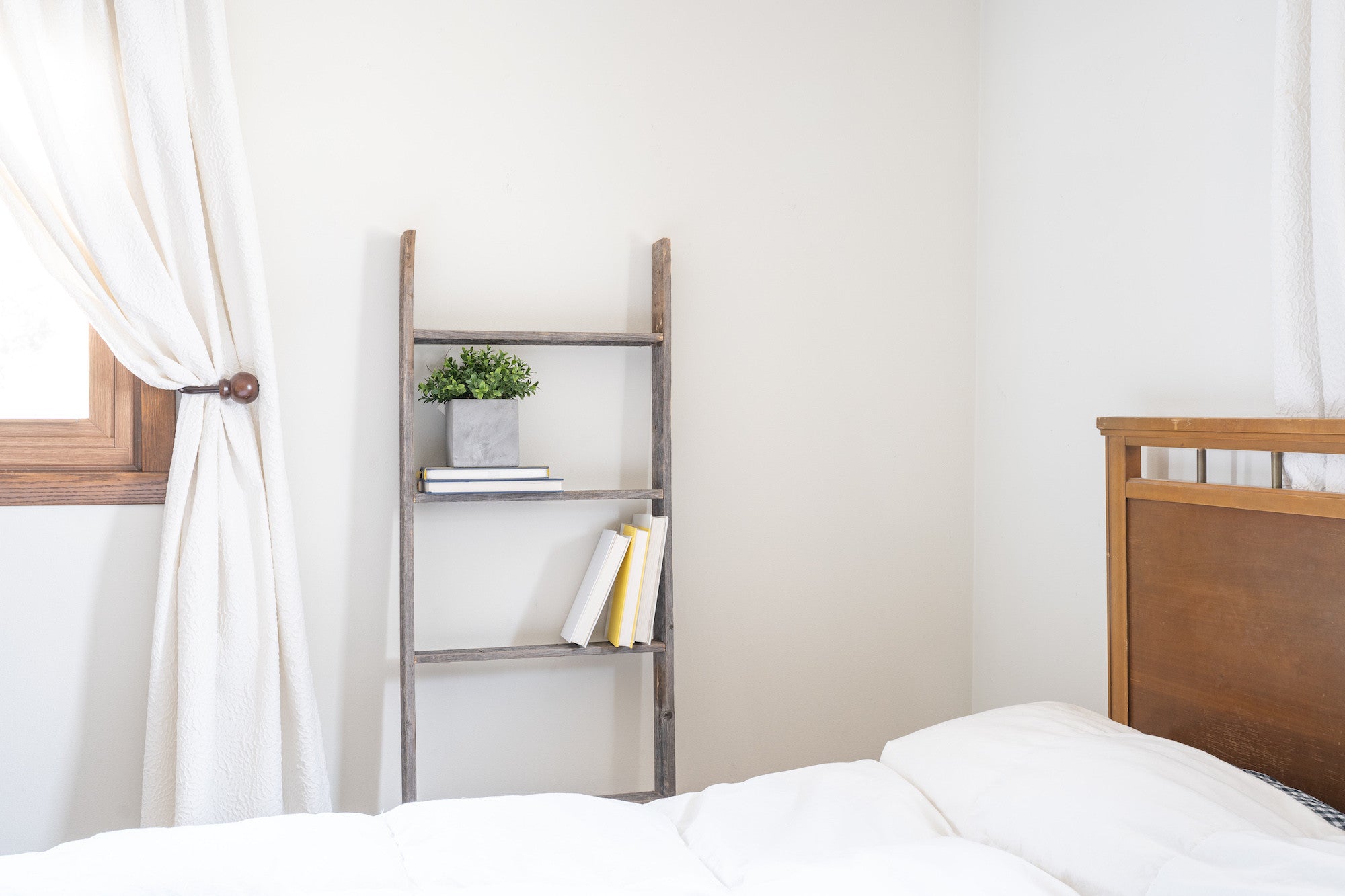 60" Gray Rustic Five Step Wood Ladder Shelf-6