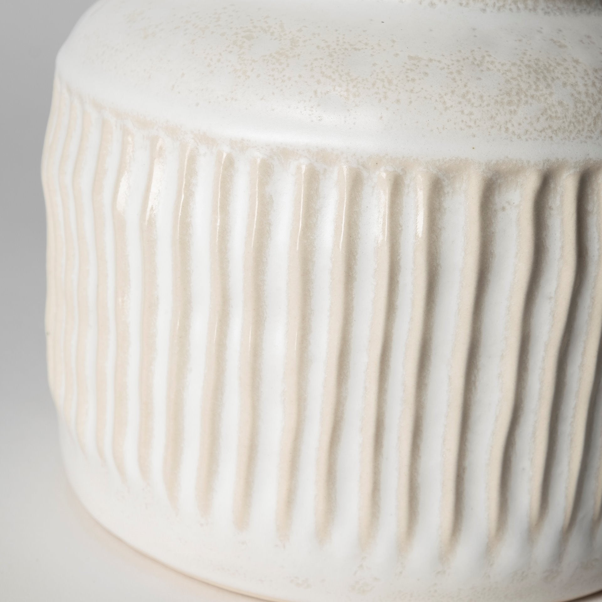 8" Whitewash Handled Textured Ceramic Vase-Vases-DECOROLALA