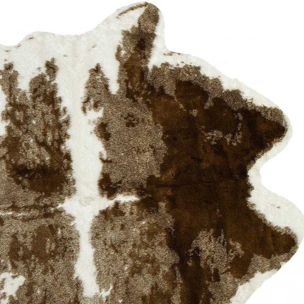 4' X 5' Brown And White Faux Fur Animal Print Washable Area Rug-Area Rugs-DECOROLALA