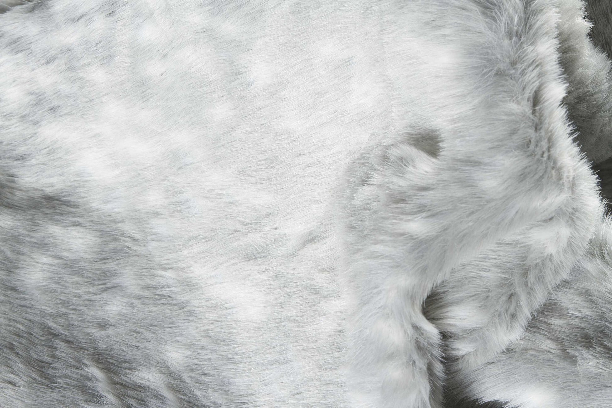 4' X 5' Gray Faux Fur Washable Area Rug-Area Rugs-DECOROLALA
