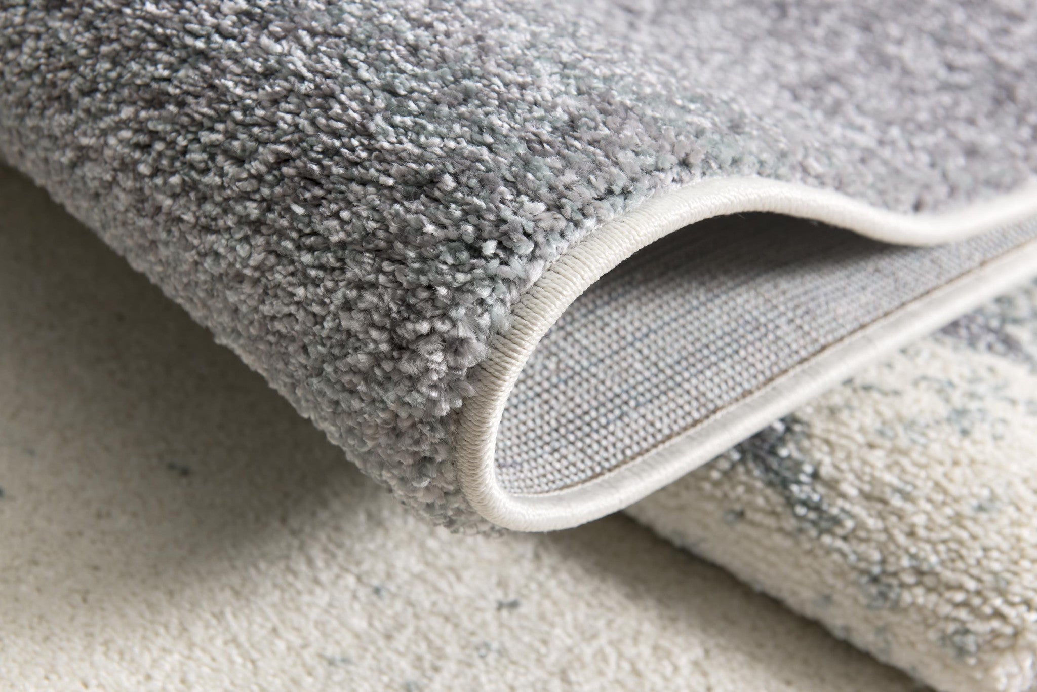 4' X 6' Blue and White Abstract Shag Power Loom Area Rug-Area Rugs-DECOROLALA