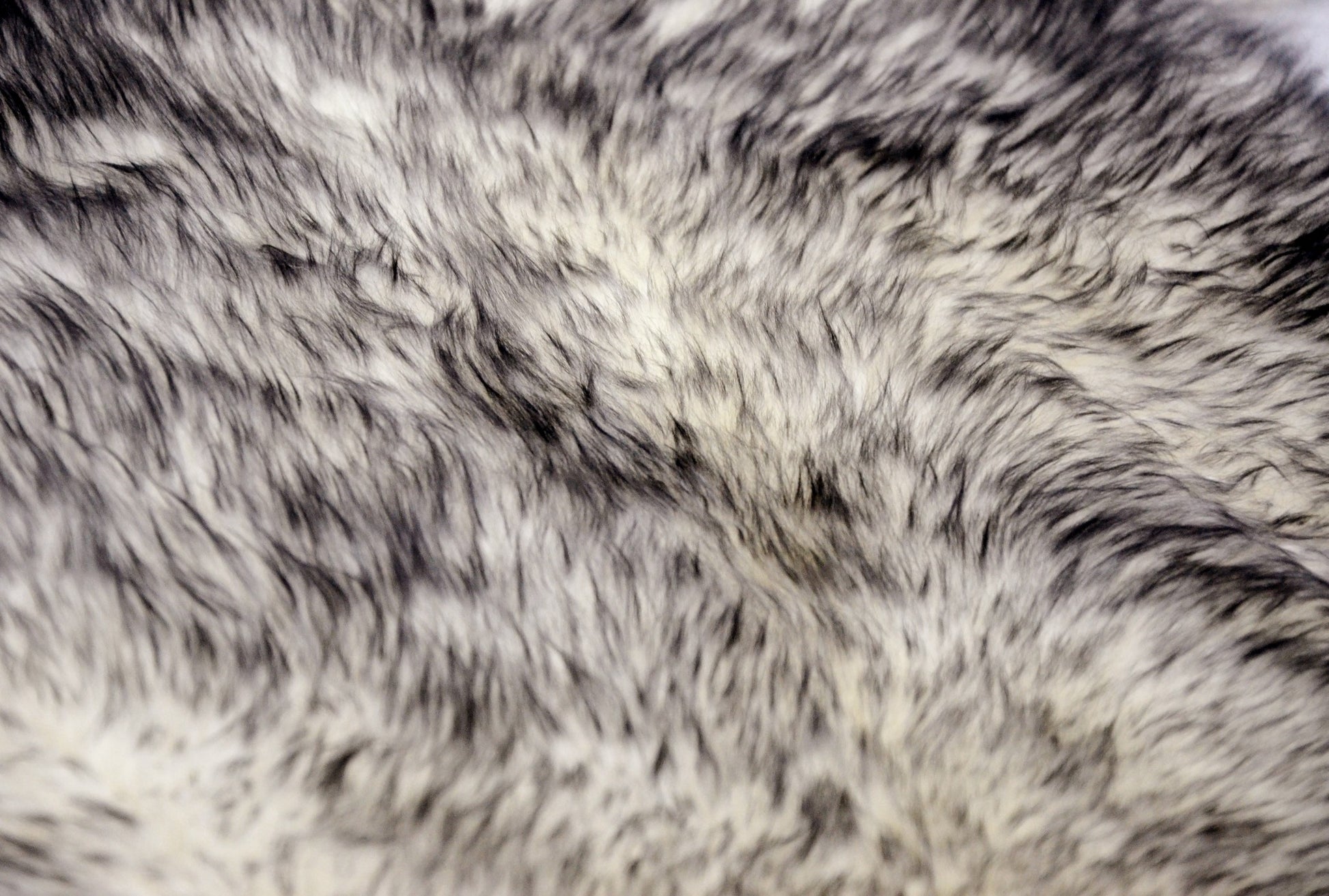 4' X 6' Gray Genuine Sheepskin Handmade Area Rug-Area Rugs-DECOROLALA