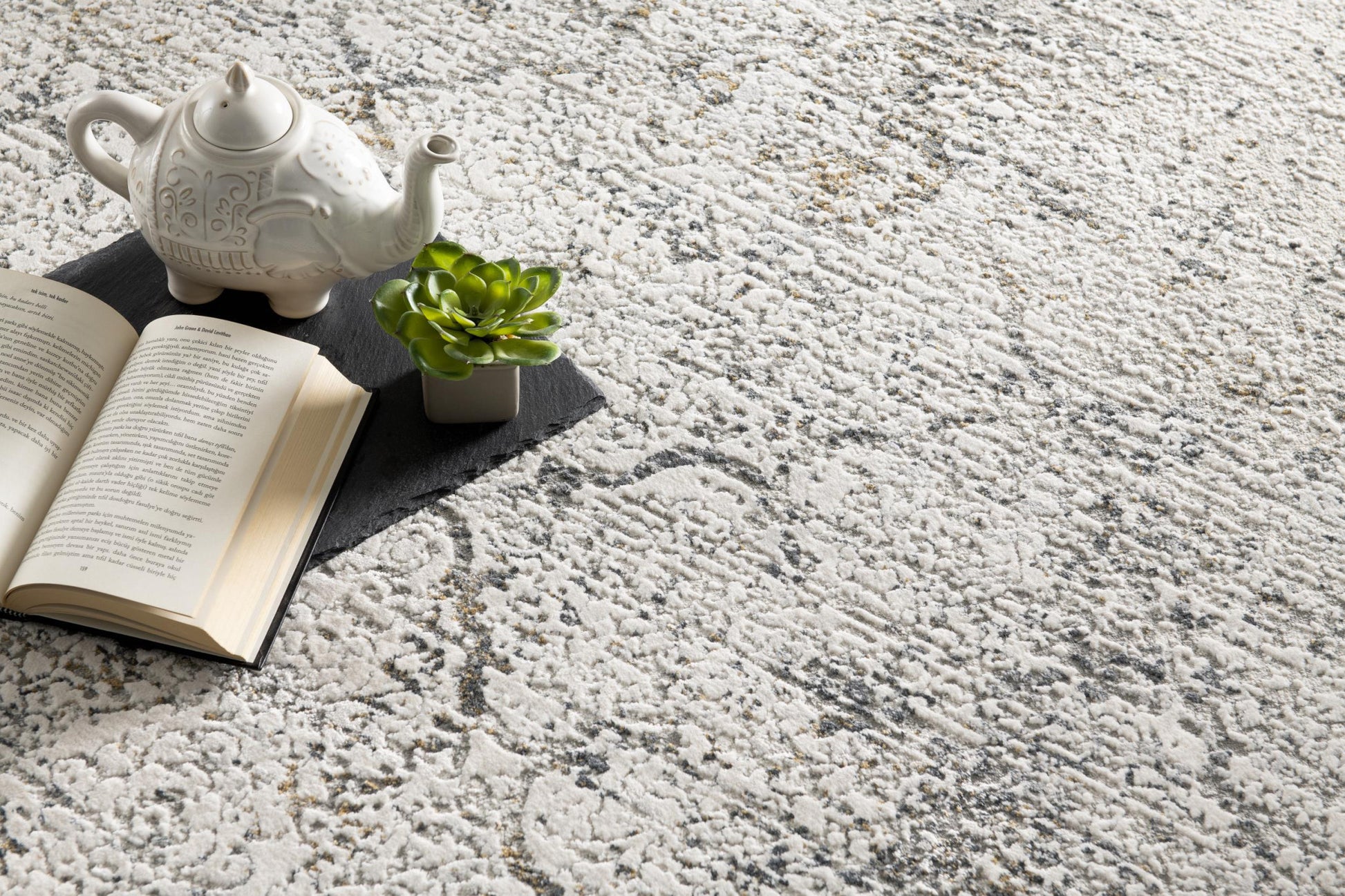 4' X 6' Gray and Ivory Abstract Power Loom Area Rug-Area Rugs-DECOROLALA