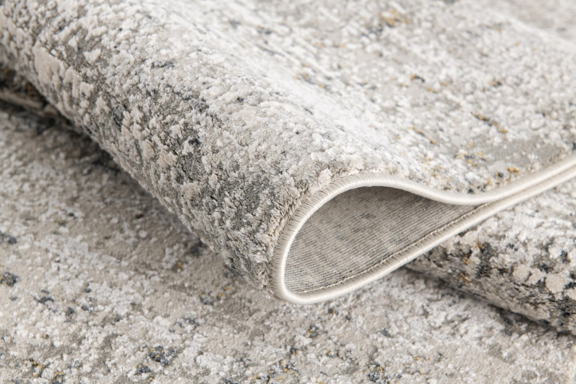 4' X 6' Gray and Ivory Abstract Power Loom Area Rug-Area Rugs-DECOROLALA