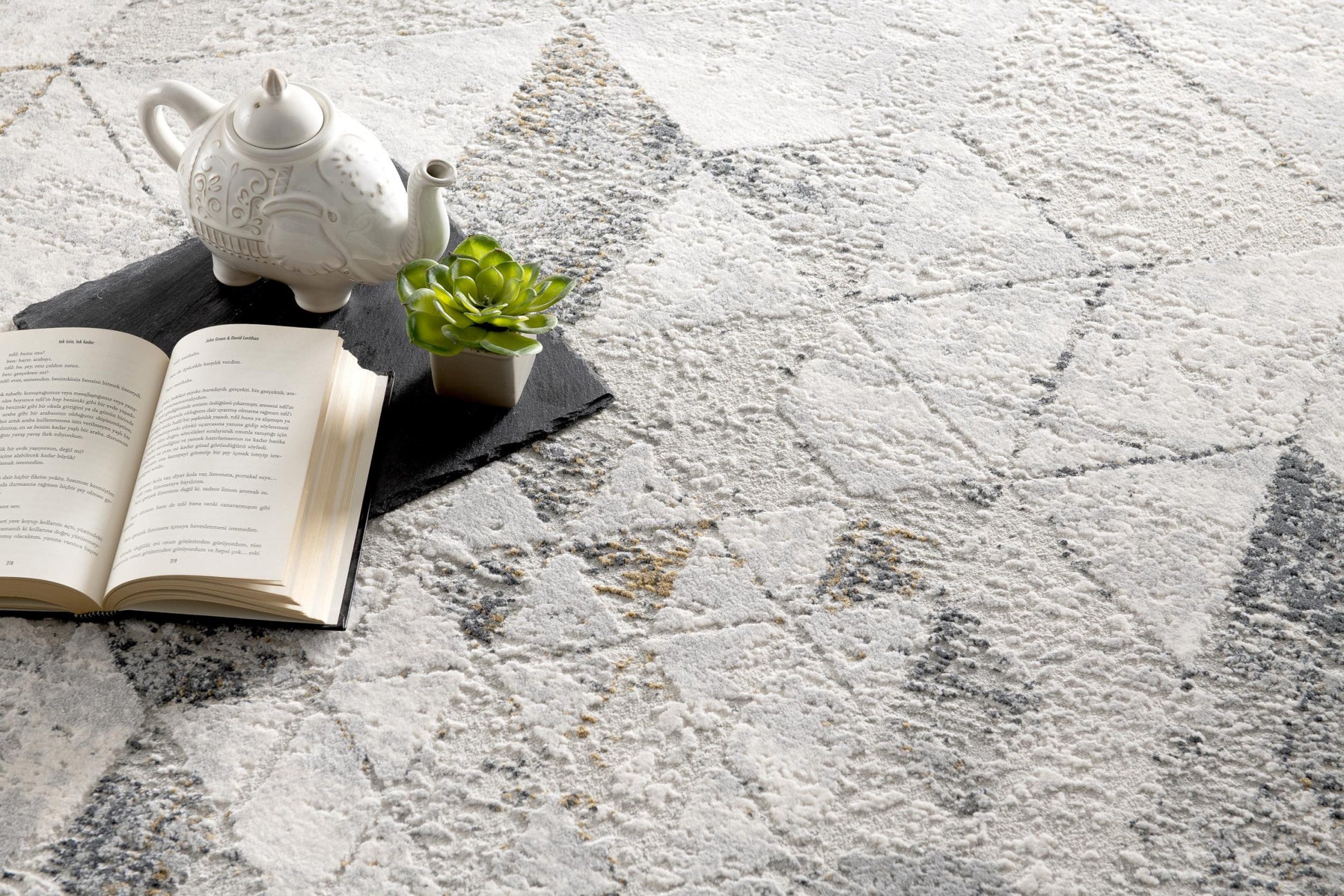 4' X 6' Gray and Ivory Abstract Power Loom Area Rug-Area Rugs-DECOROLALA