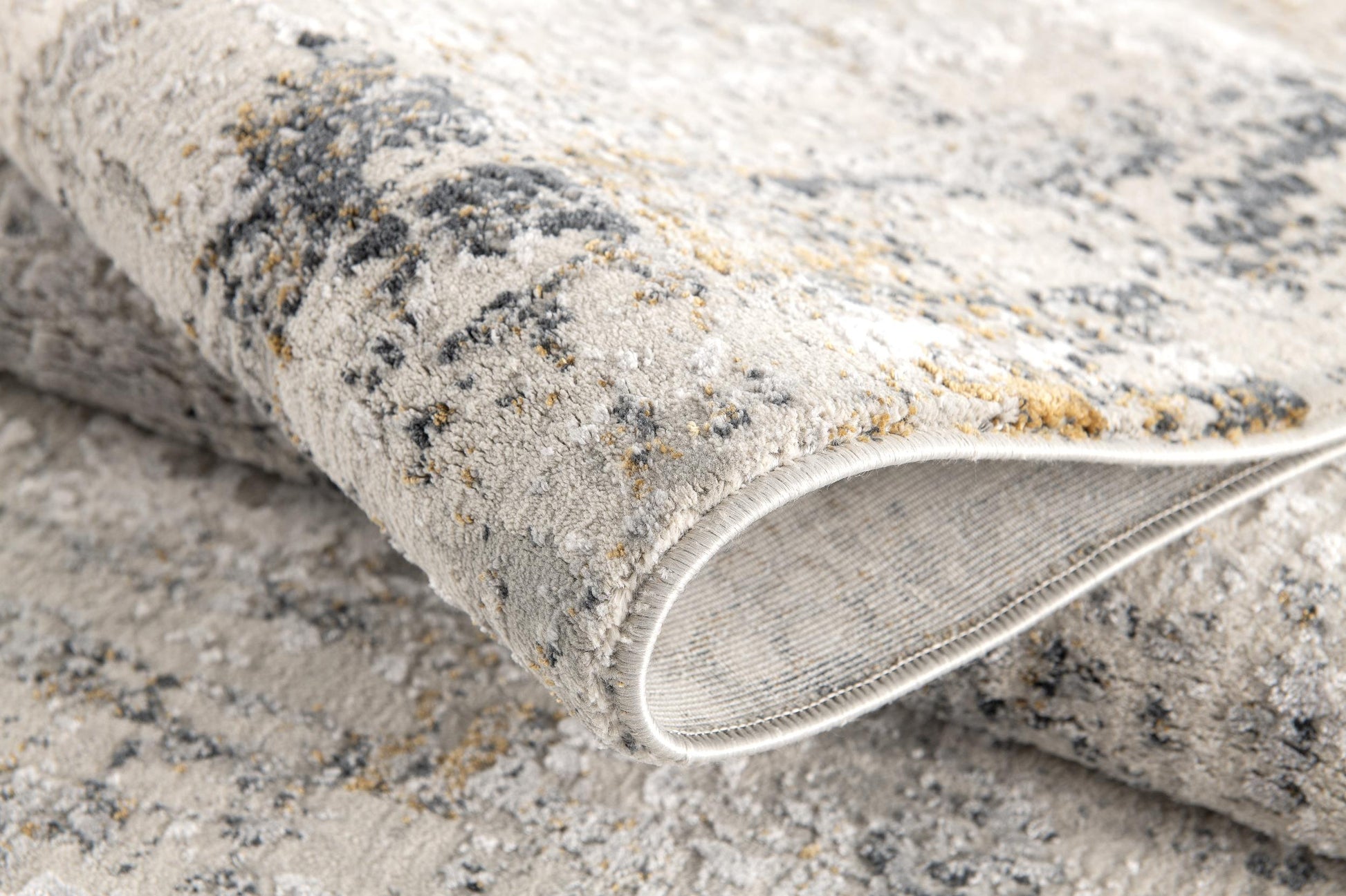 4' X 6' Gray and Ivory Abstract Power Loom Area Rug-Area Rugs-DECOROLALA