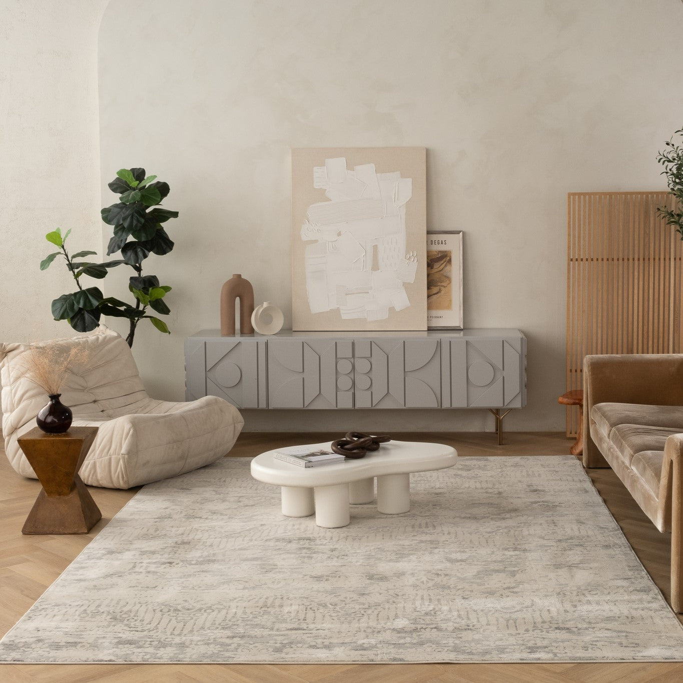 4' X 6' Ivory Distressed Ikat Pattern Area Rug-Area Rugs-DECOROLALA