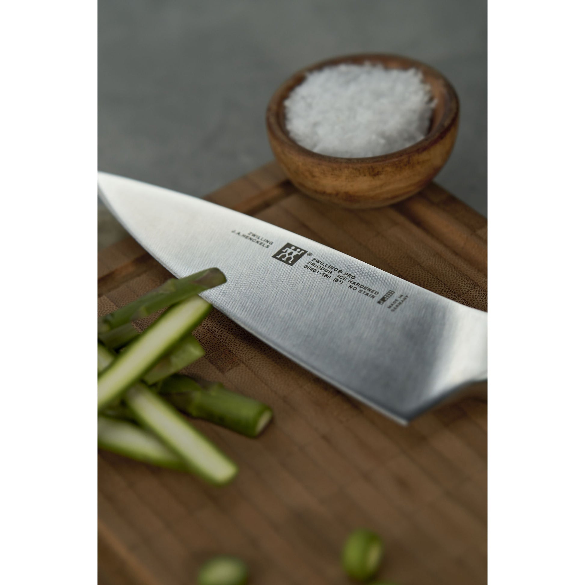 ZWILLING Pro 7 inch Chef's Knife-3