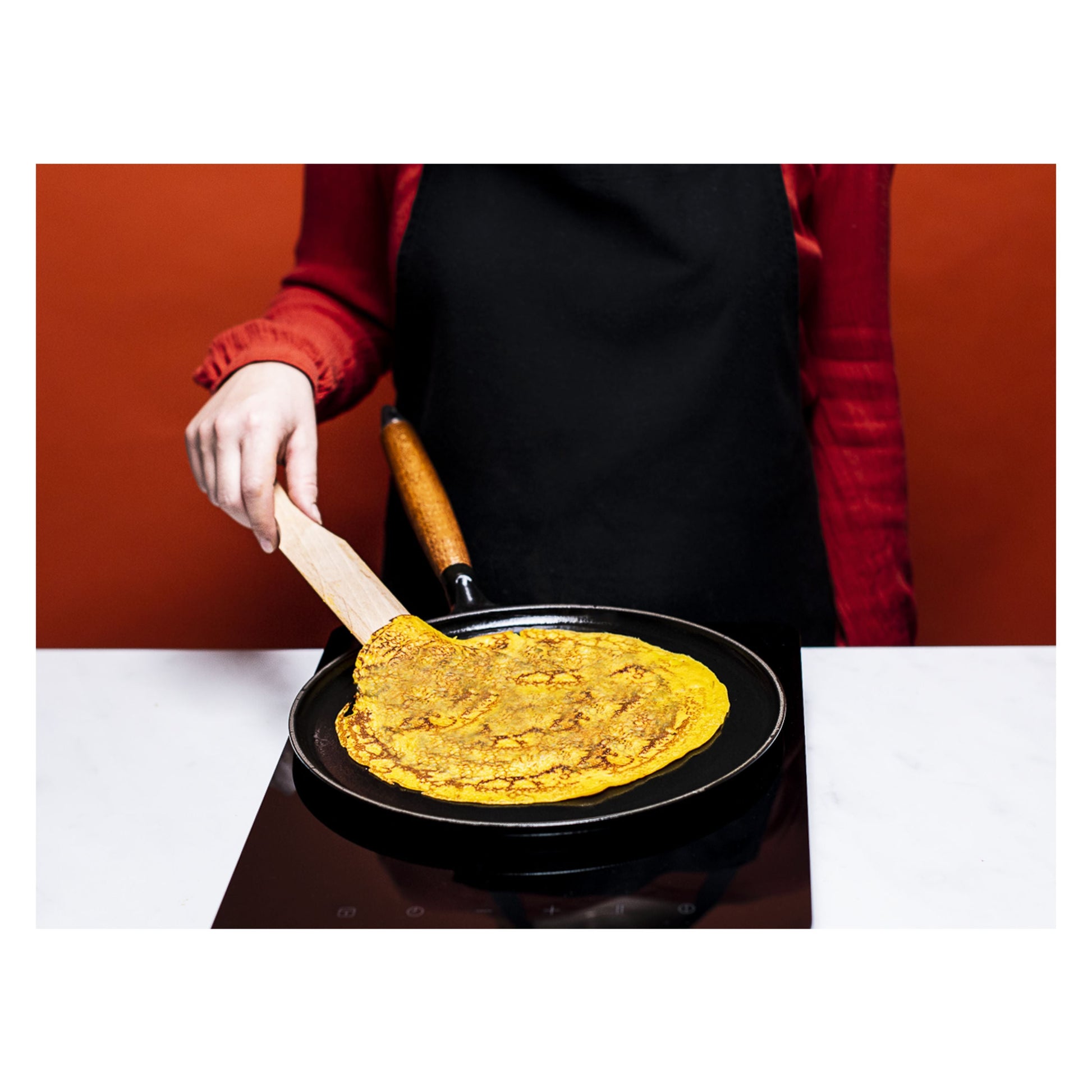 STAUB Pans 28 cm Cast Iron Pancake Pan With Wooden Handle-11 inch-DECOROLALA