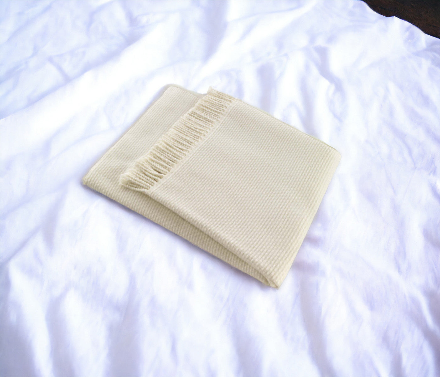 Soft Creamy White Links Pattern Throw Blanket-Throws & Blankets-DECOROLALA
