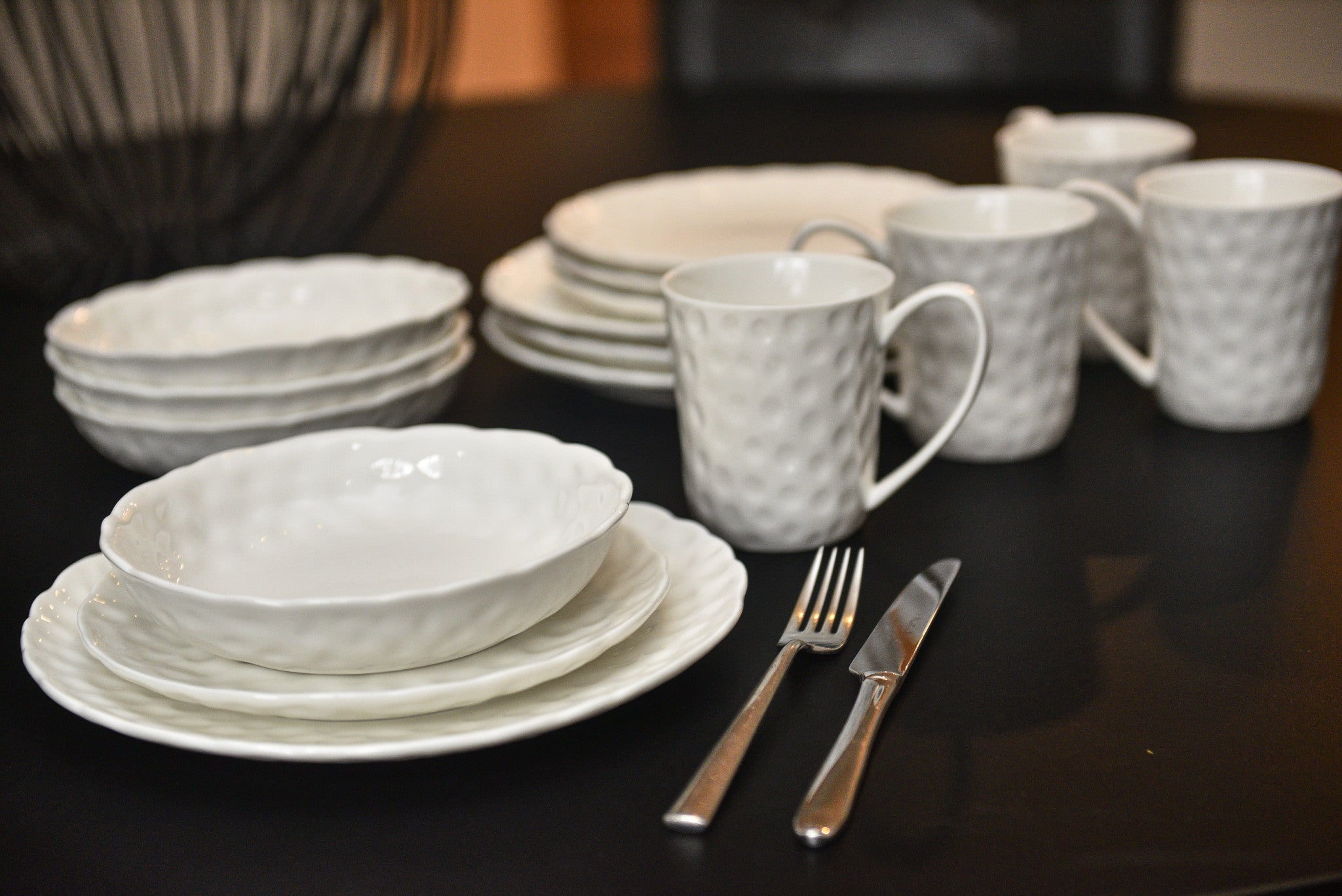 White Six Piece Round Pebbled Porcelain Service For Six Dinner Plate Set-Dinnerware-DECOROLALA