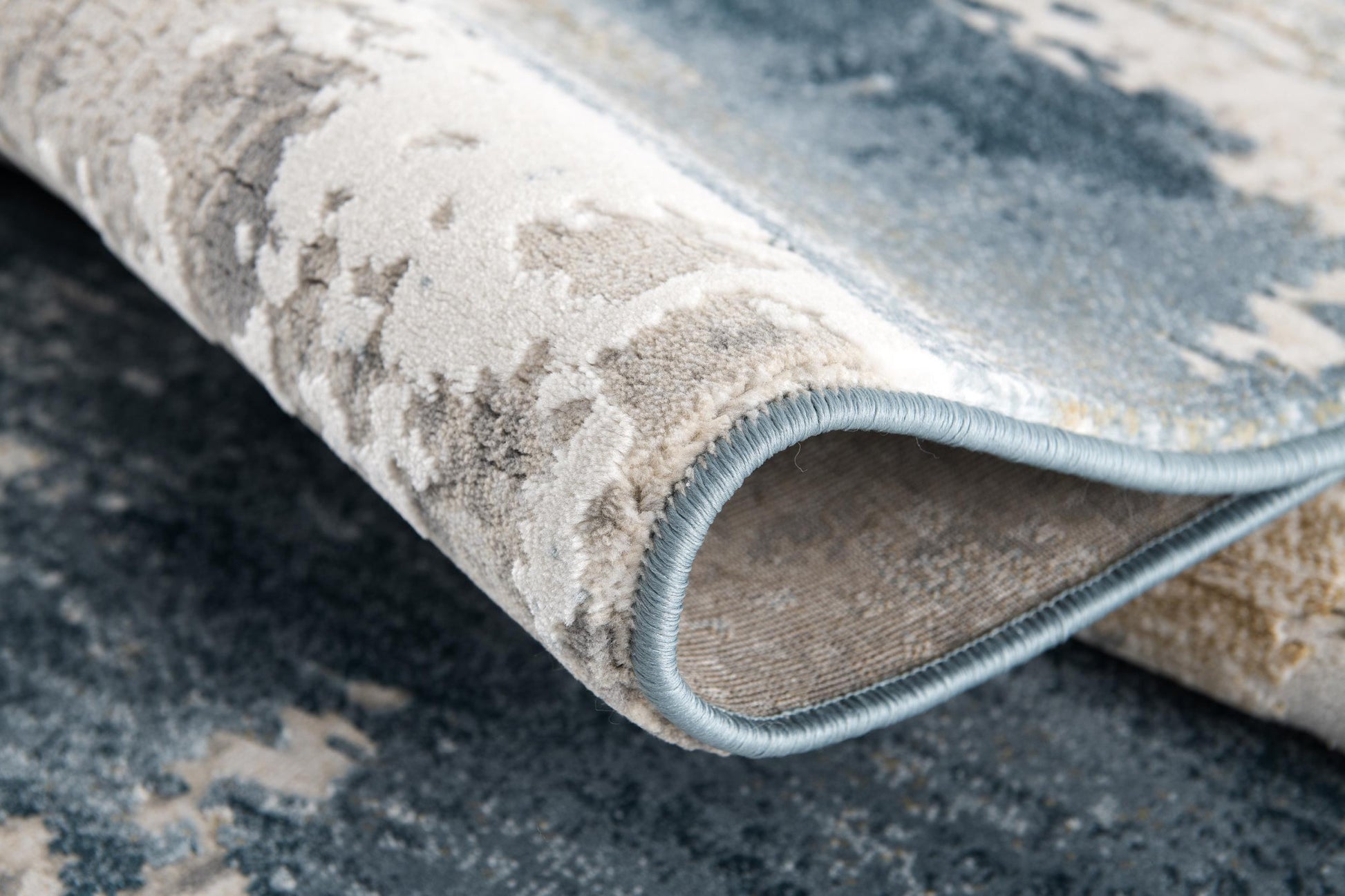 5' X 7' Blue And Ivory Abstract Dhurrie Area Rug-Area Rugs-DECOROLALA