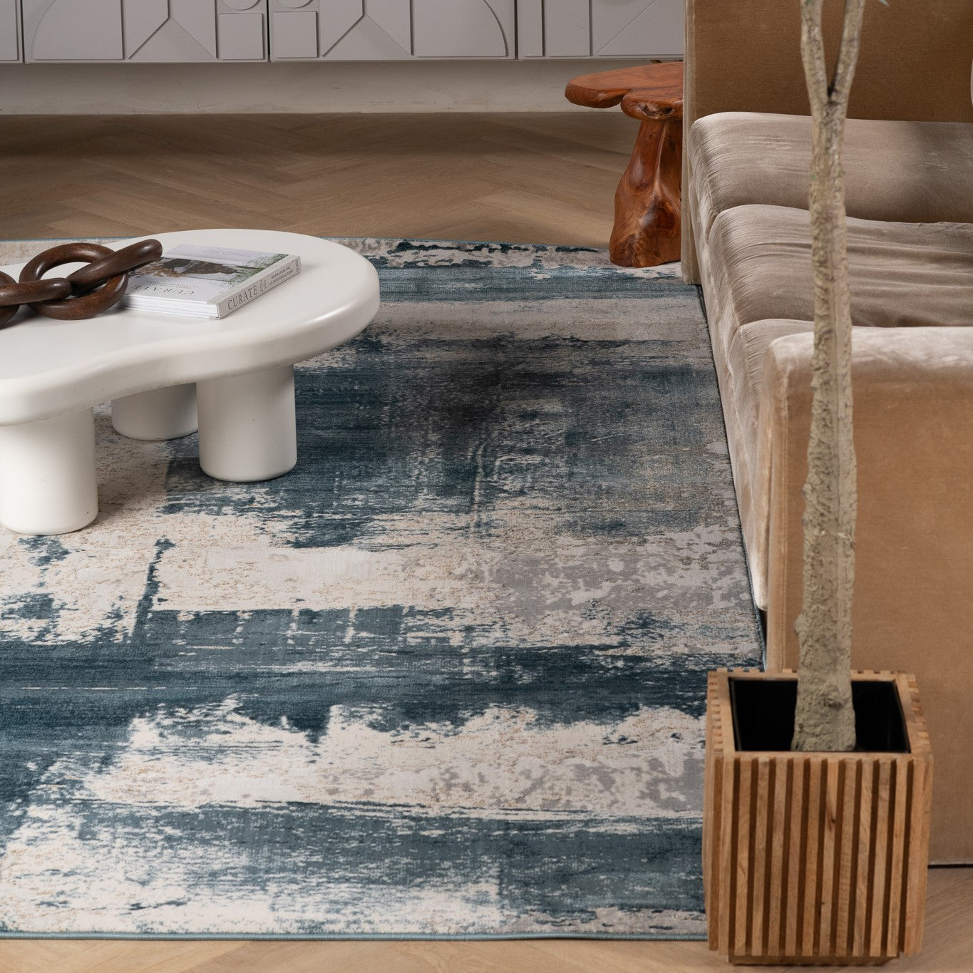 5' X 7' Blue And Ivory Abstract Dhurrie Area Rug-Area Rugs-DECOROLALA