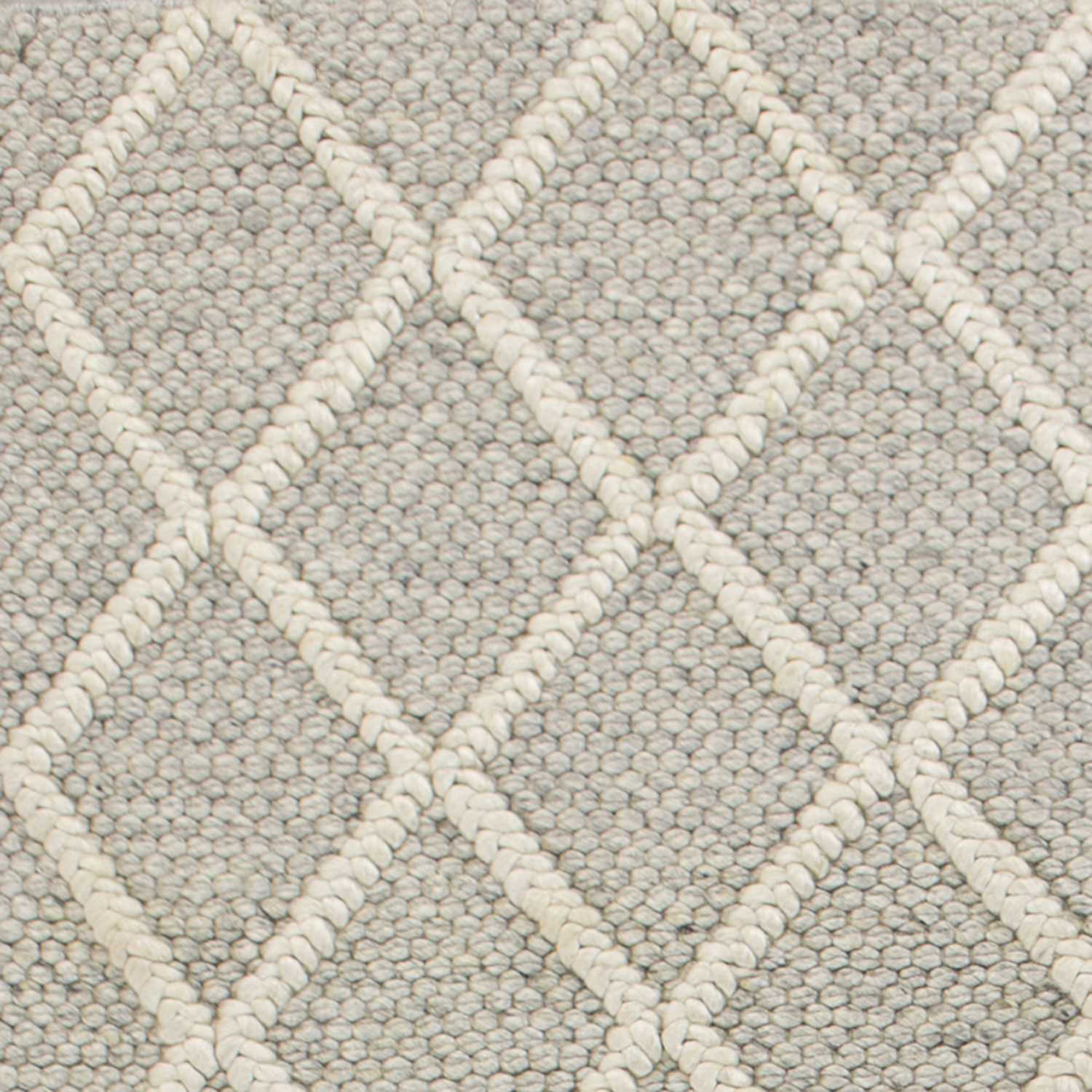 5' X 7' Gray And Ivory Wool Diamond Hand Woven Area Rug-Area Rugs-DECOROLALA