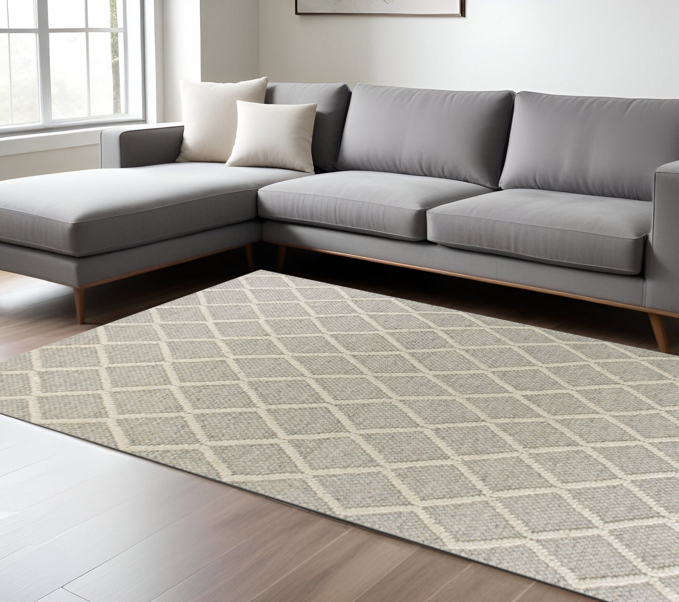 5' X 7' Gray And Ivory Wool Diamond Hand Woven Area Rug-Area Rugs-DECOROLALA