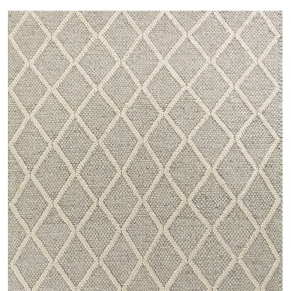 5' X 7' Gray And Ivory Wool Diamond Hand Woven Area Rug-Area Rugs-DECOROLALA