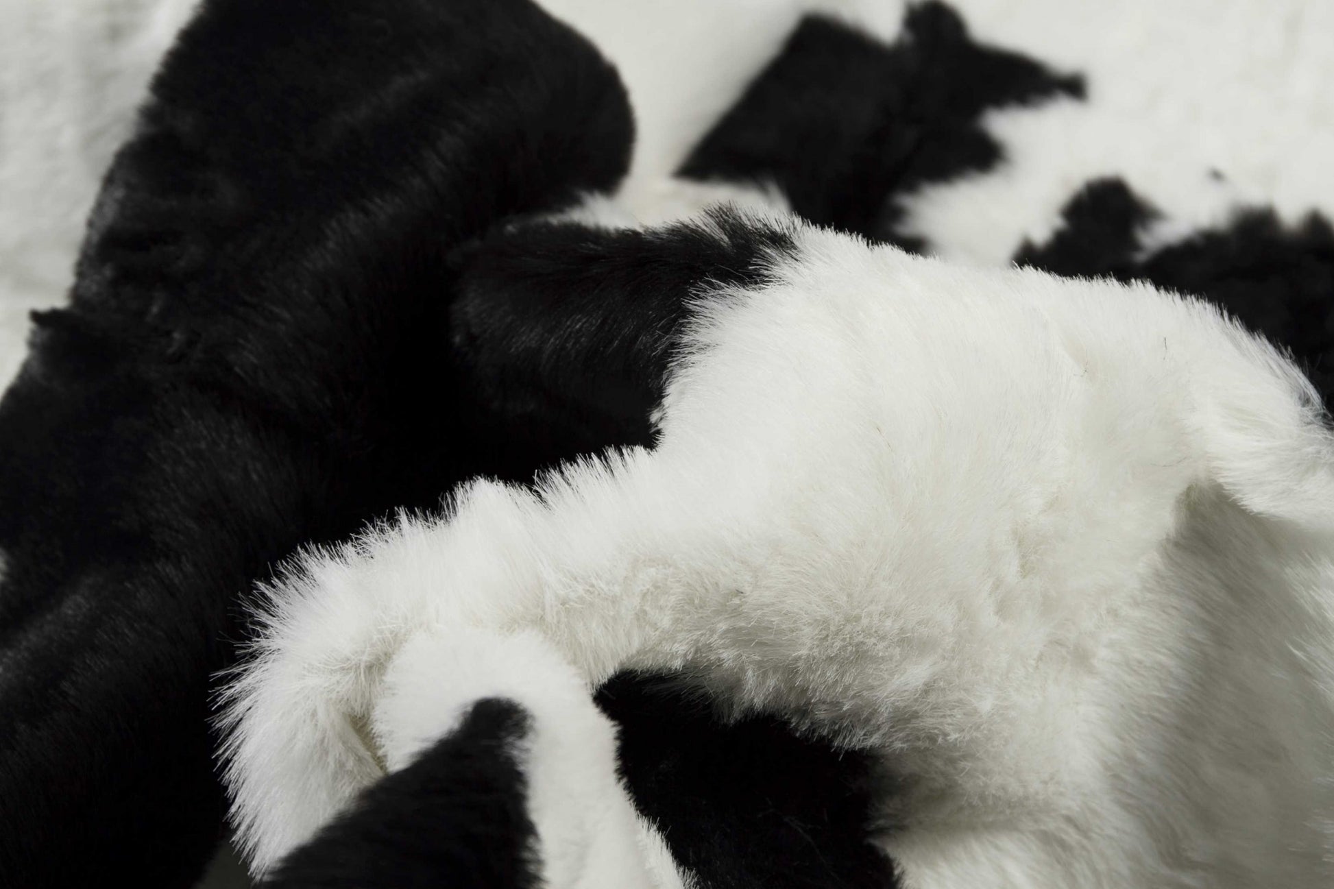 5' X 8' Black And White Cowhide Print Washable Area Rug-Area Rugs-DECOROLALA