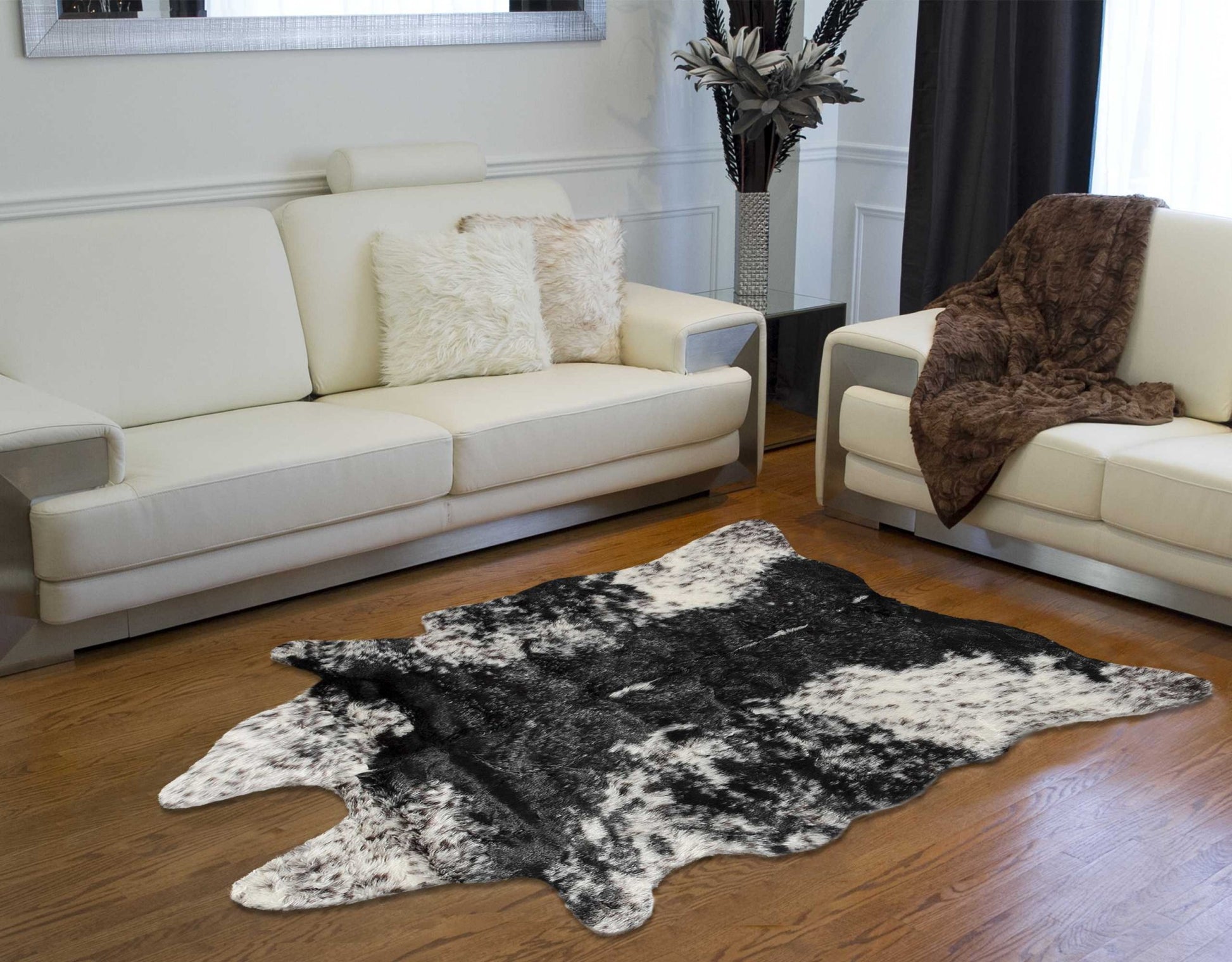 5' X 8' Black And White Faux Fur Animal Print Cowhide Washable Area Rug-Area Rugs-DECOROLALA
