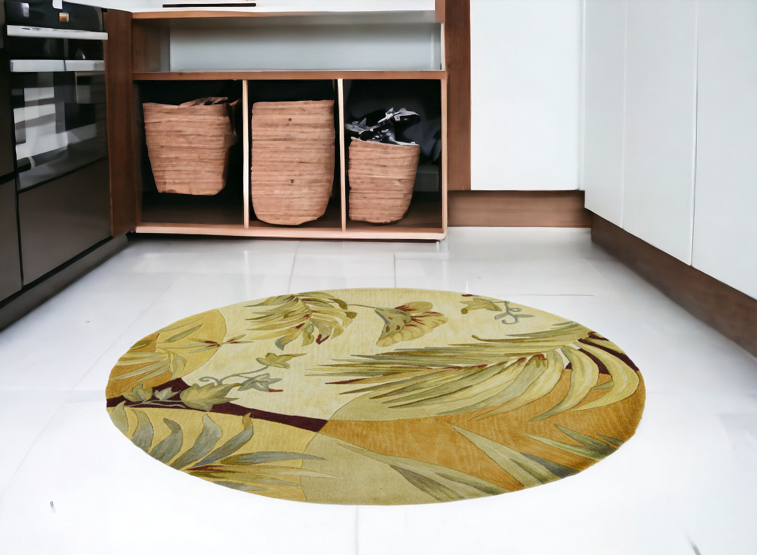 5' X 8' Coral Green And Ivory Wool Tropical Botanical Hand Tufted Area Rug-Area Rugs-DECOROLALA