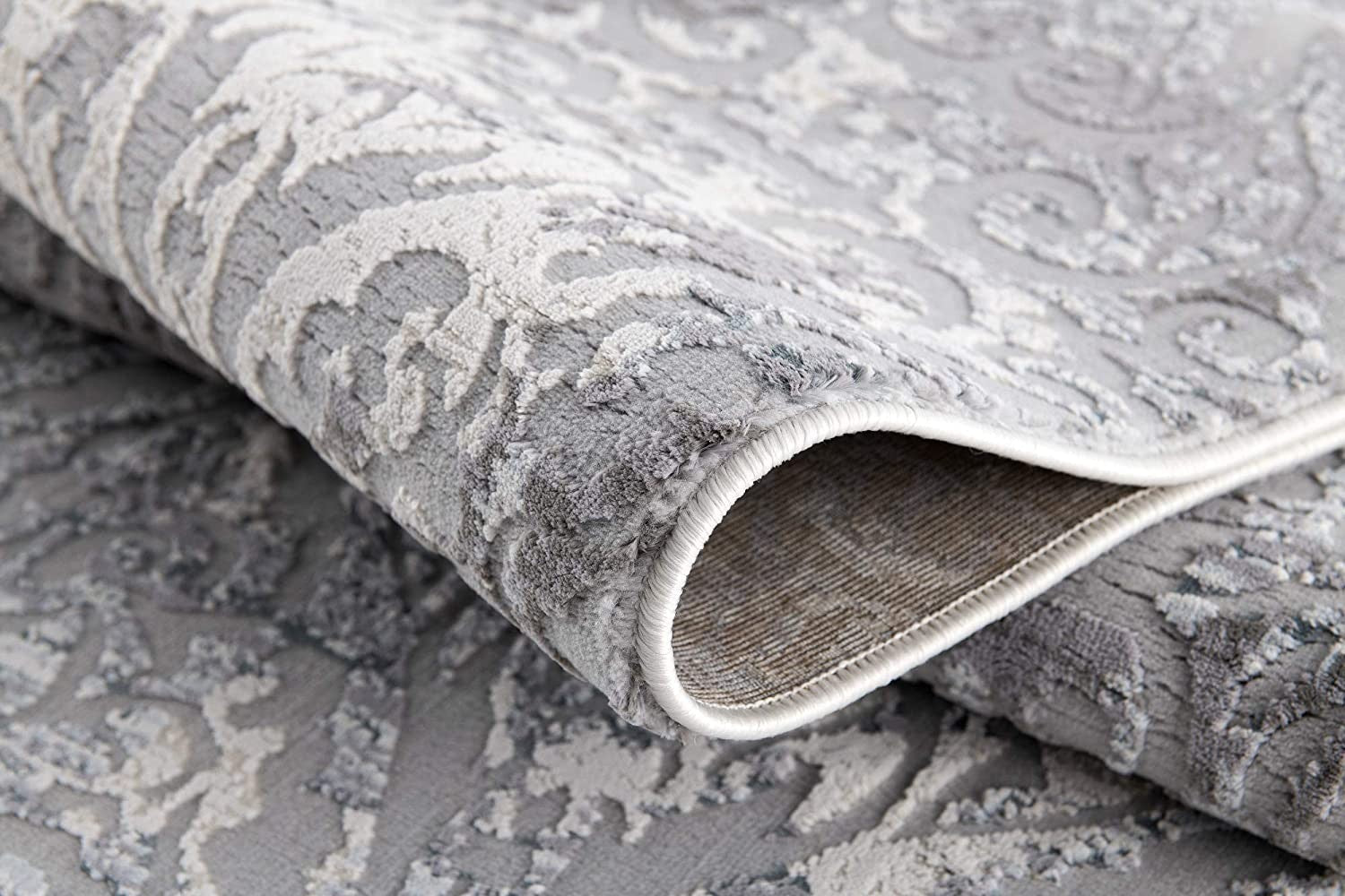 5' X 8' Cream And Gray Tinted Ogee Pattern Area Rug-Area Rugs-DECOROLALA