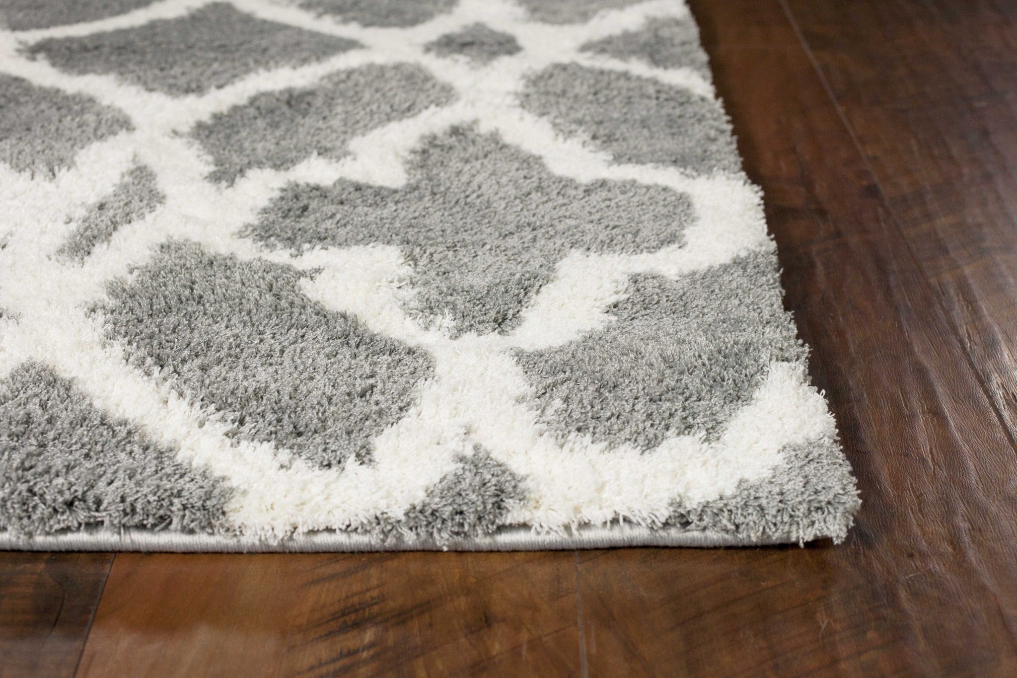 5' X 8' Gray And Ivory Ogee Area Rug-Area Rugs-DECOROLALA