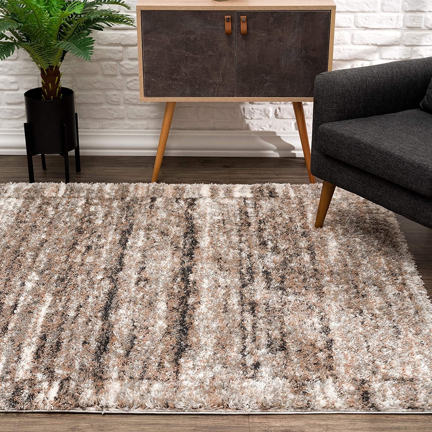 5' X 8' Ivory And Brown Retro Mod Area Rug-Area Rugs-DECOROLALA