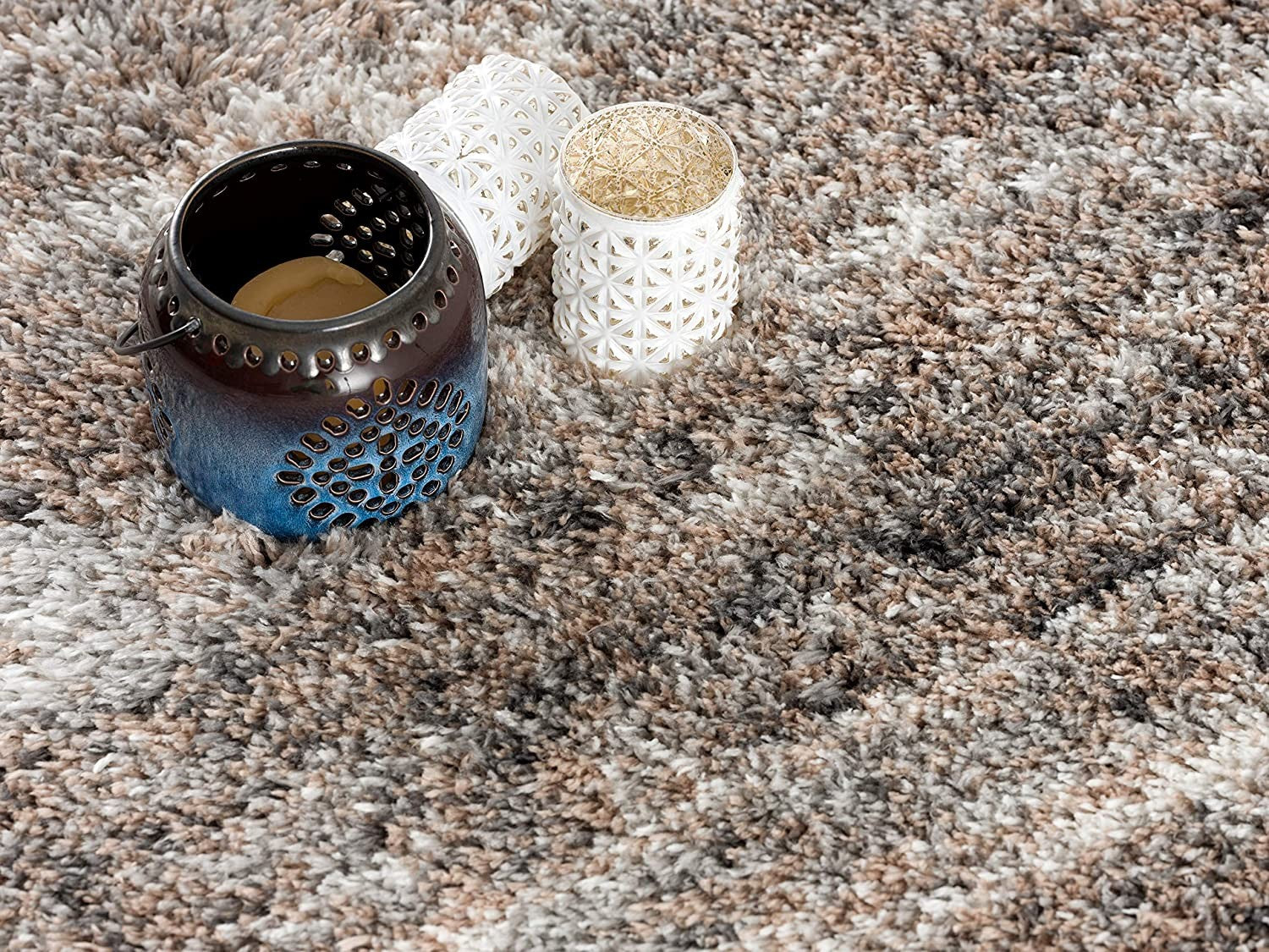 5' X 8' Ivory And Brown Retro Mod Area Rug-Area Rugs-DECOROLALA